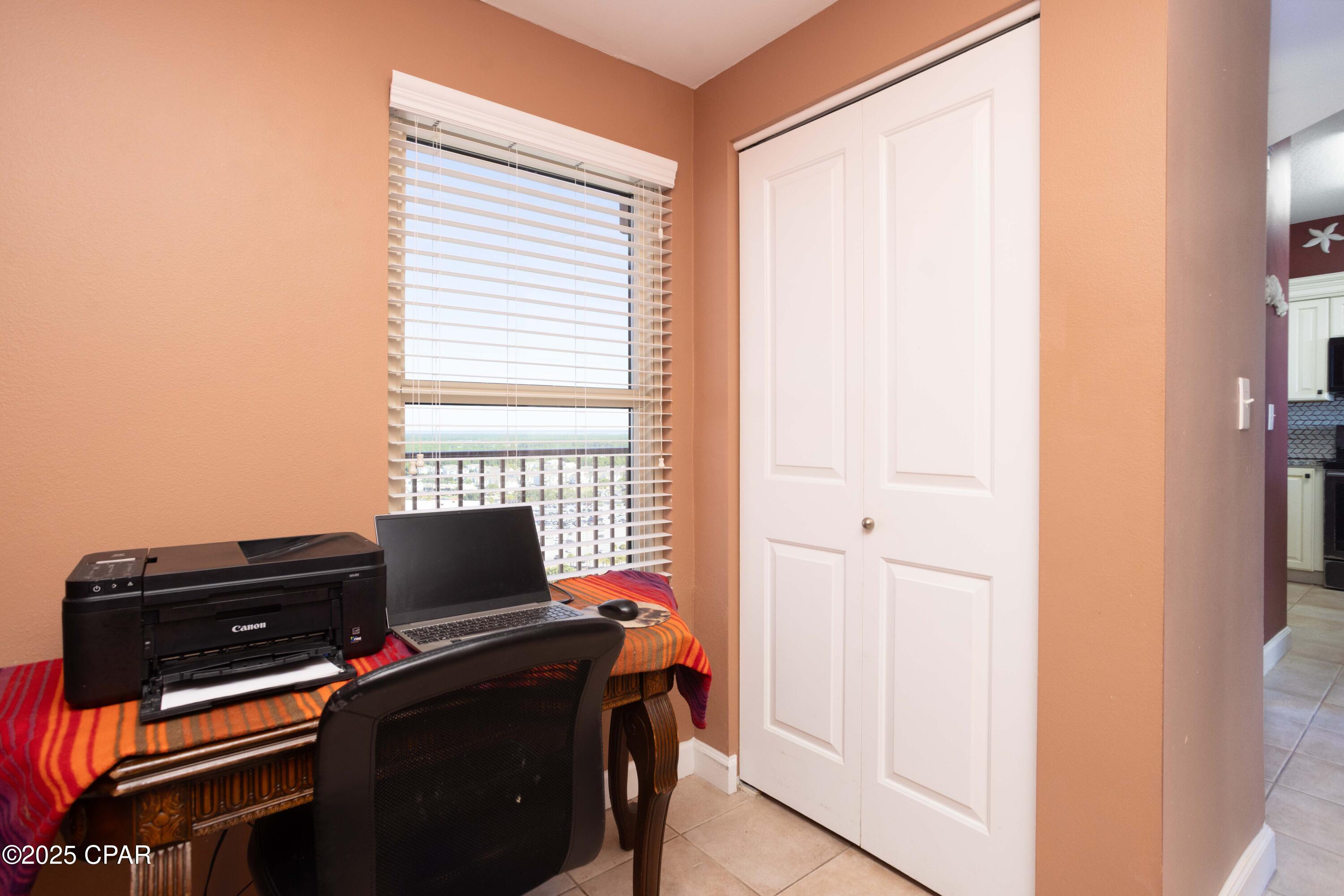 Image 11 For 9900 Thomas Drive 2114