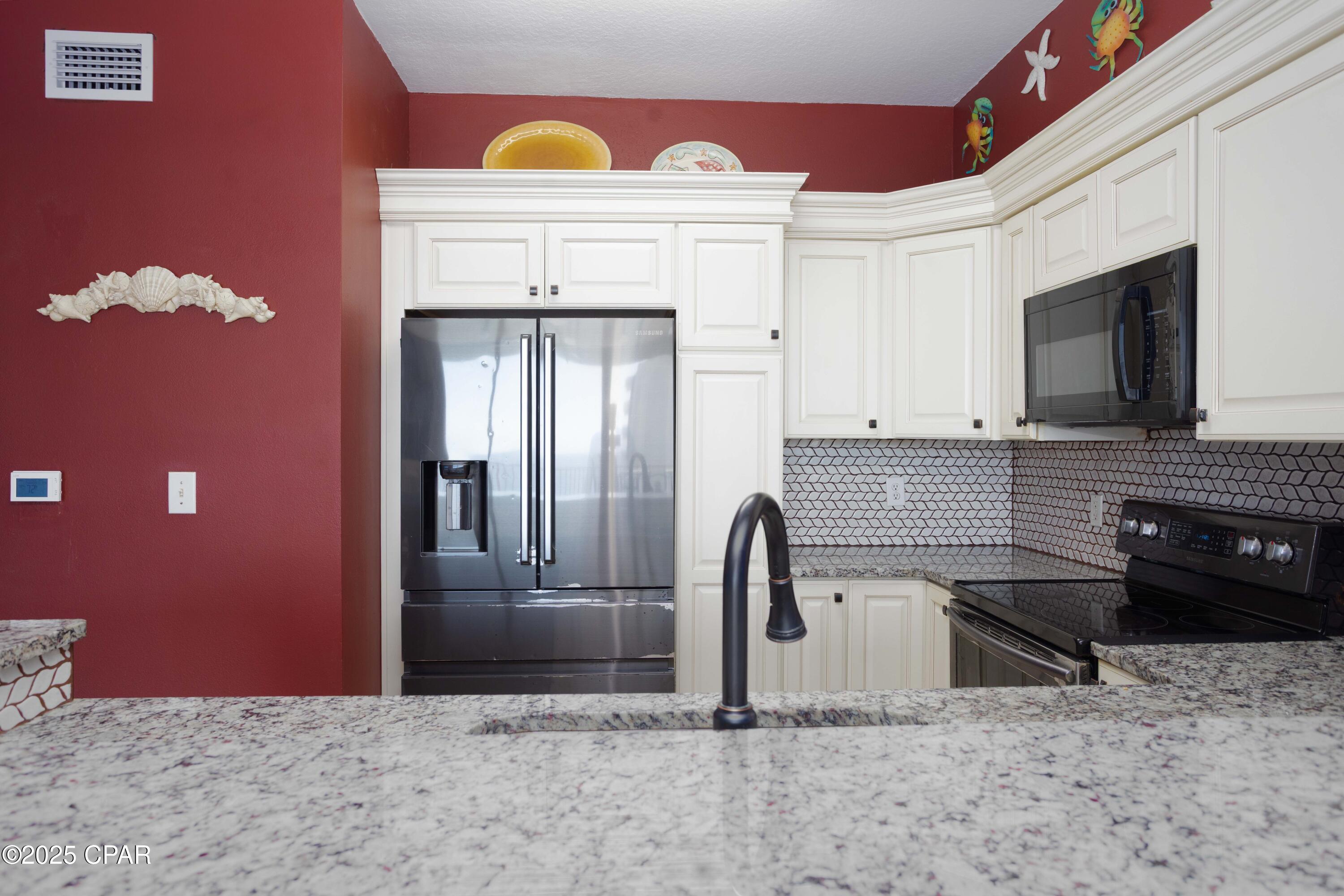 Image 3 For 9900 Thomas Drive 2114