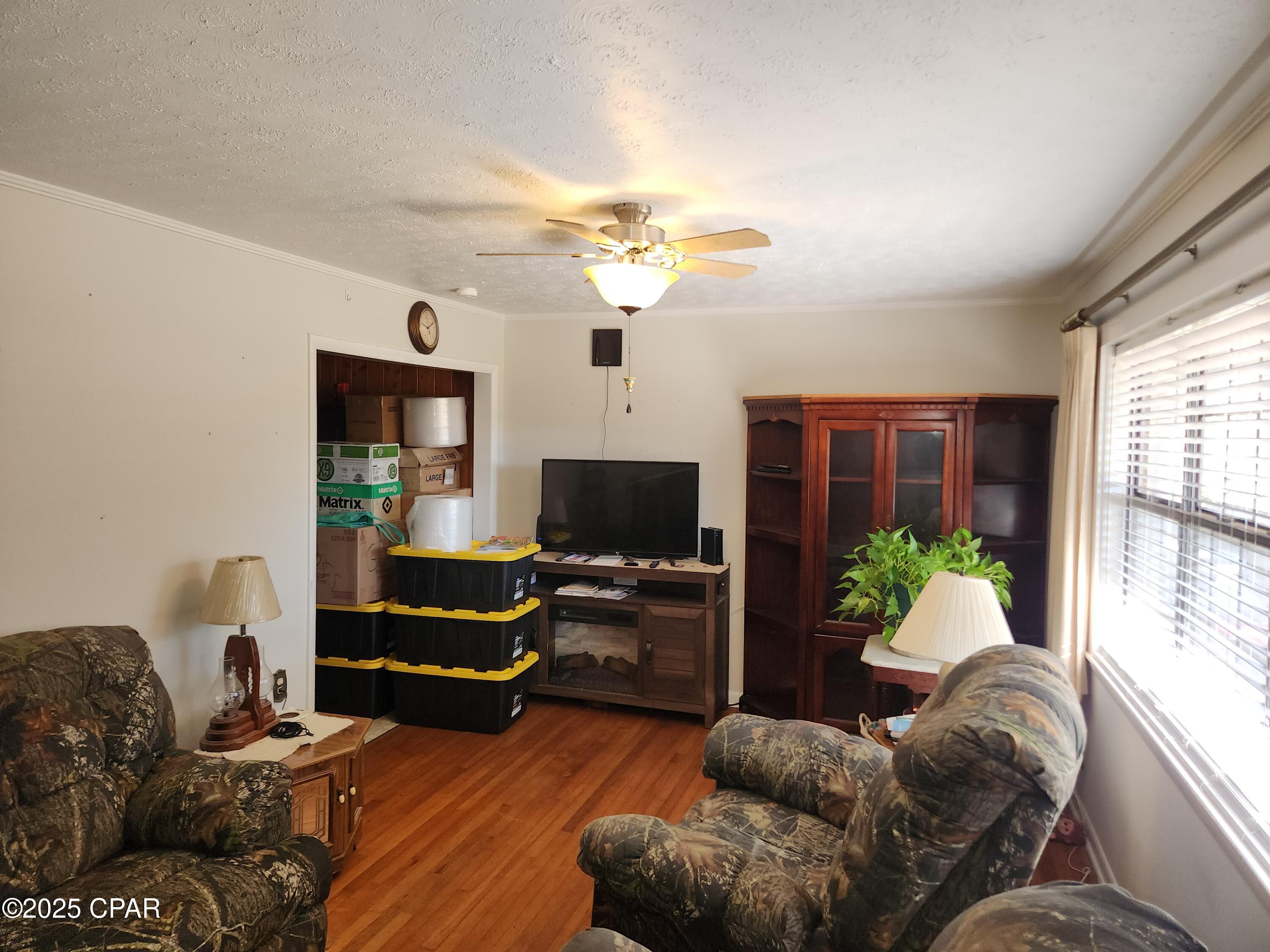 Image 3 For 16478 Mimosa Street