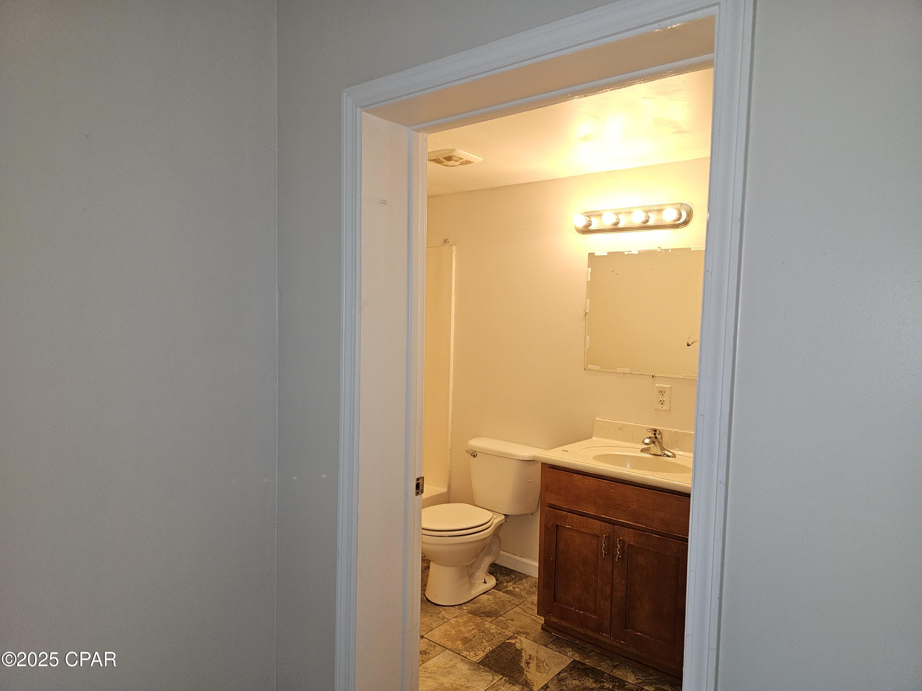 Image 10 For 705 Satsuma Avenue