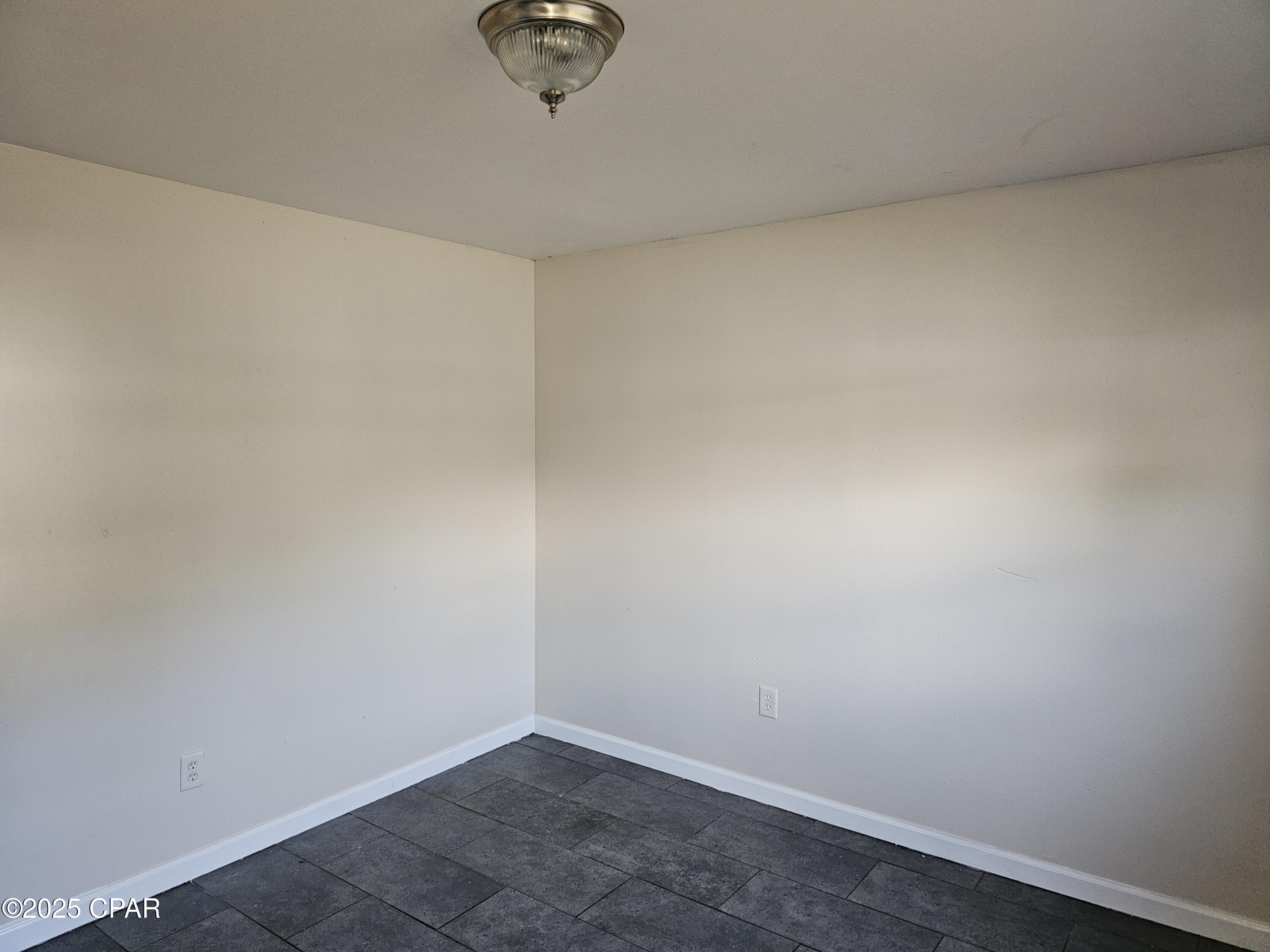 Image 12 For 705 Satsuma Avenue