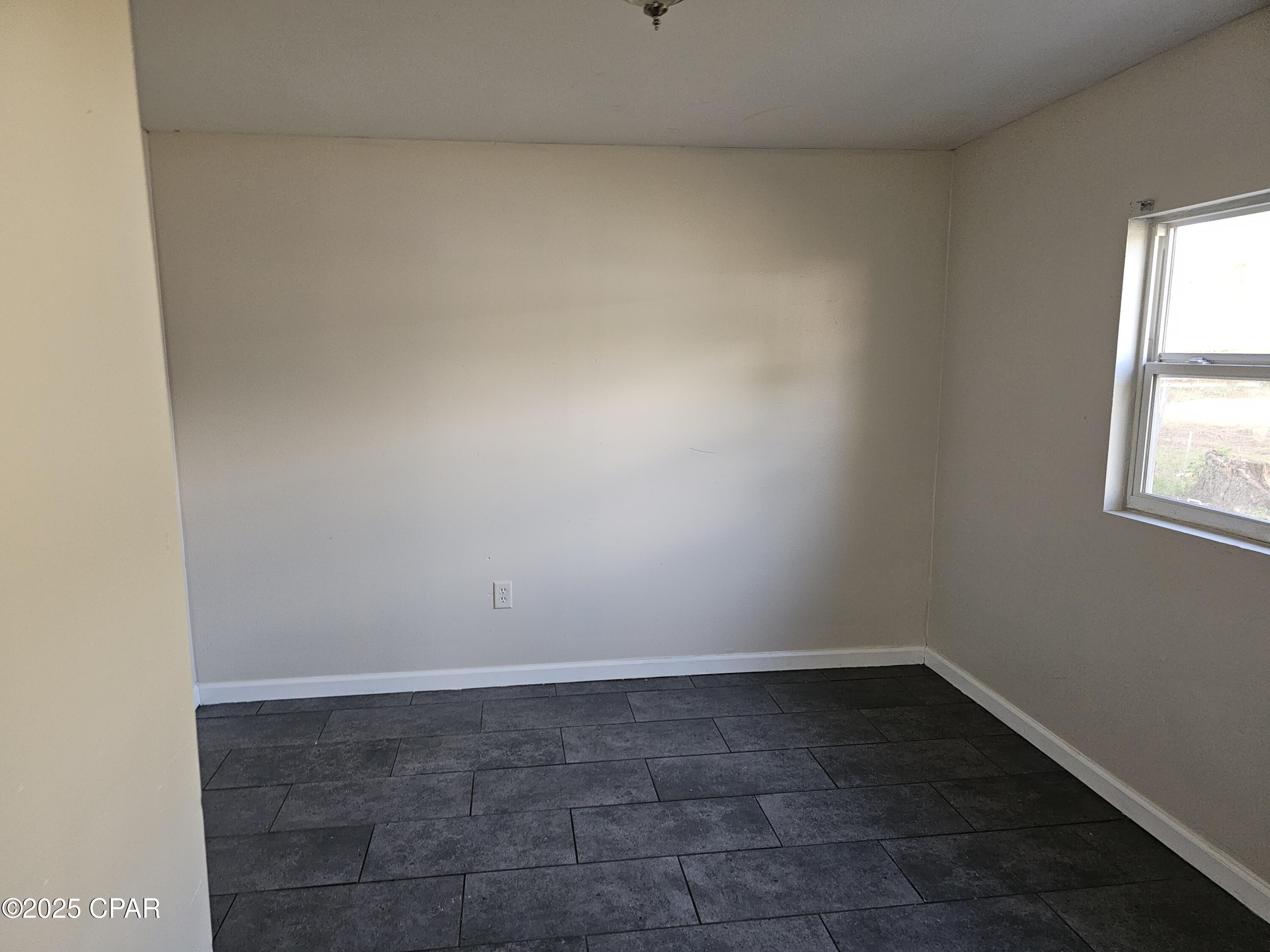 Image 13 For 705 Satsuma Avenue