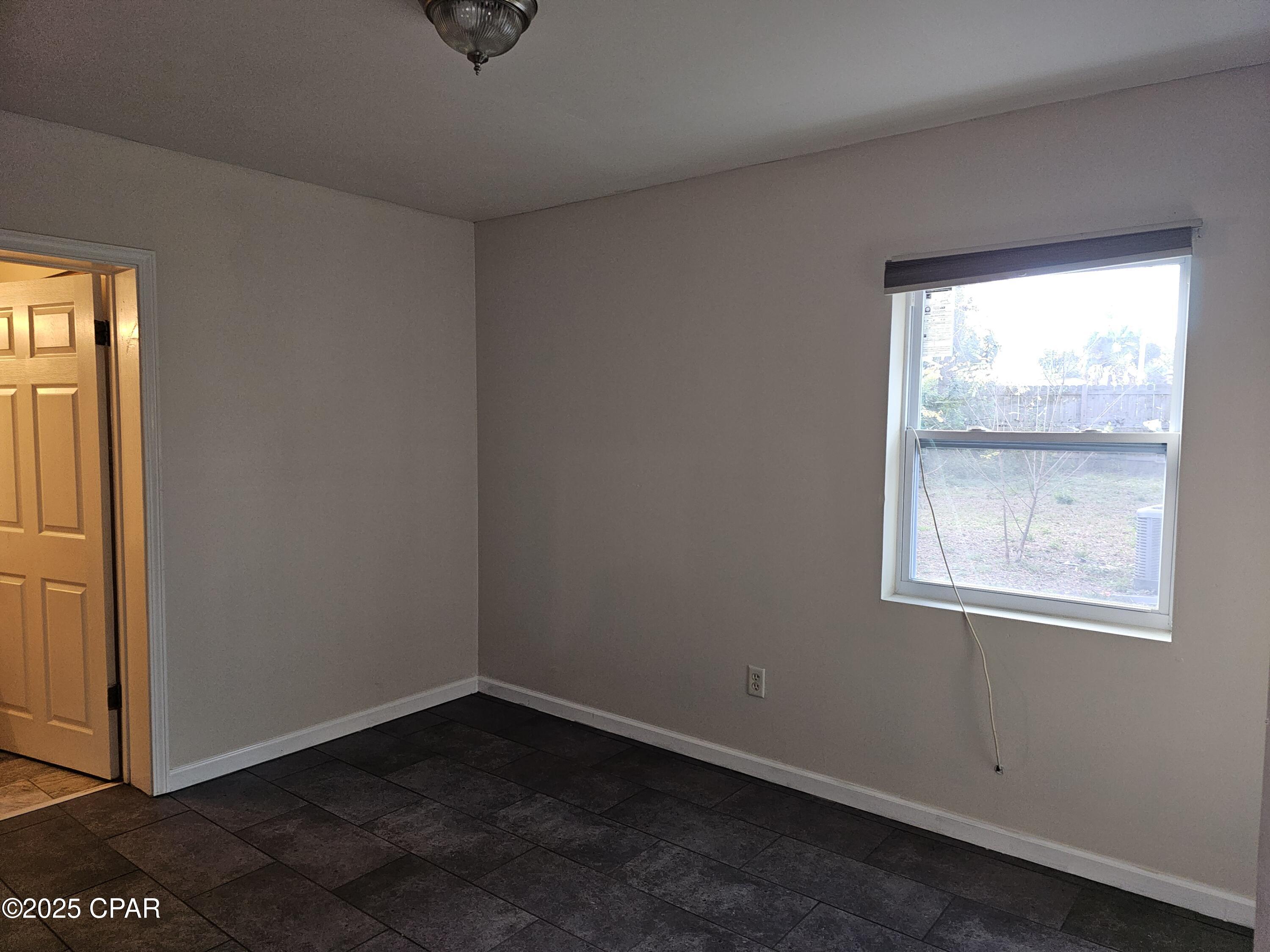 Image 9 For 705 Satsuma Avenue