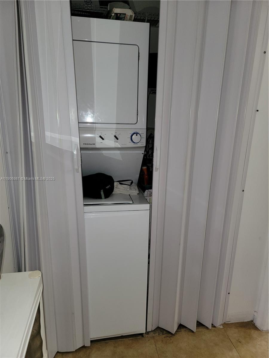 Homes for sale in Pembroke Pines, FL | 1200 Sw 125th Ave #211L, Pembroke Pines, FL 33027 | MLS# A11906981