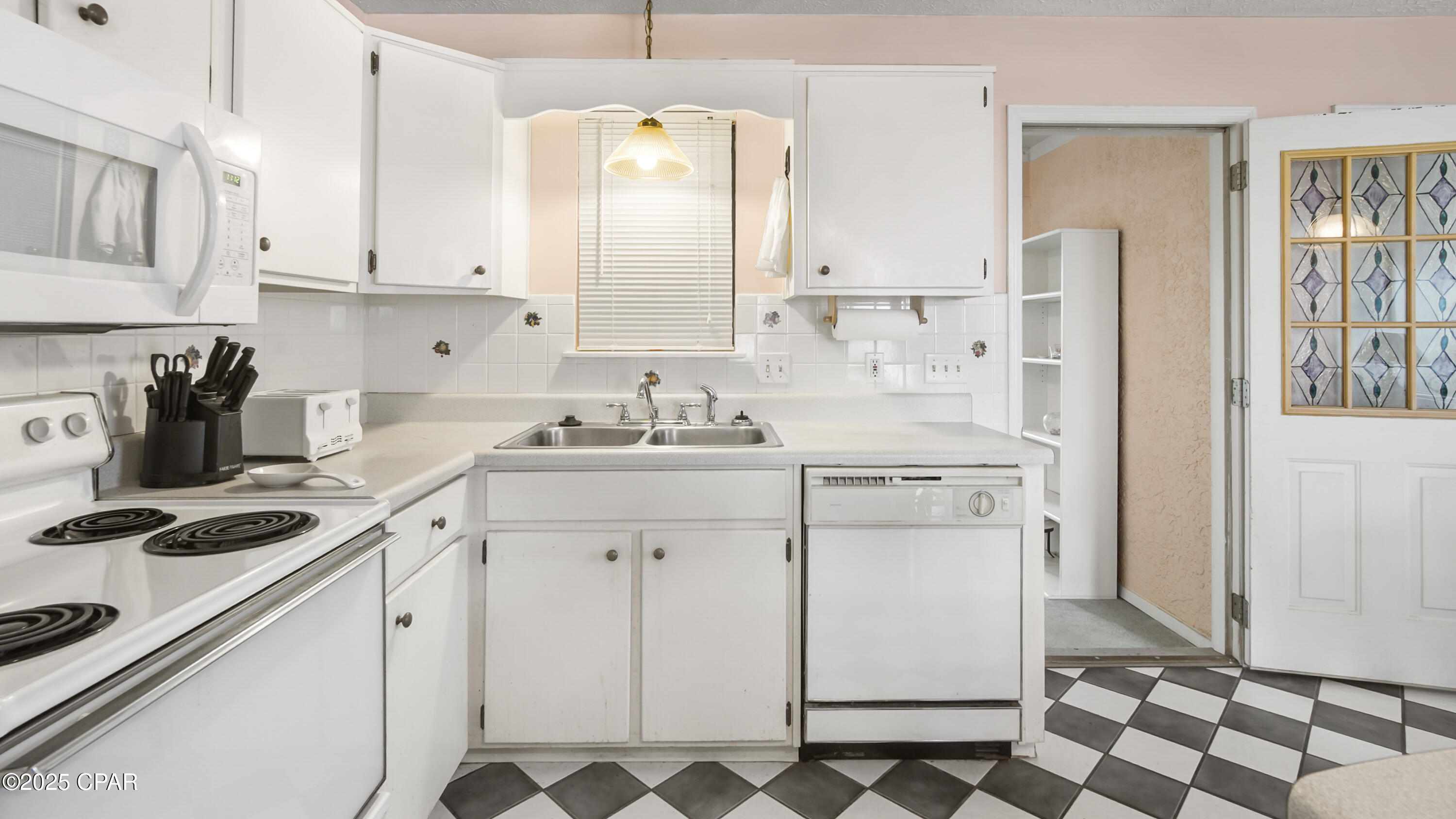 Image 13 For 17214 Front Beach Road 20