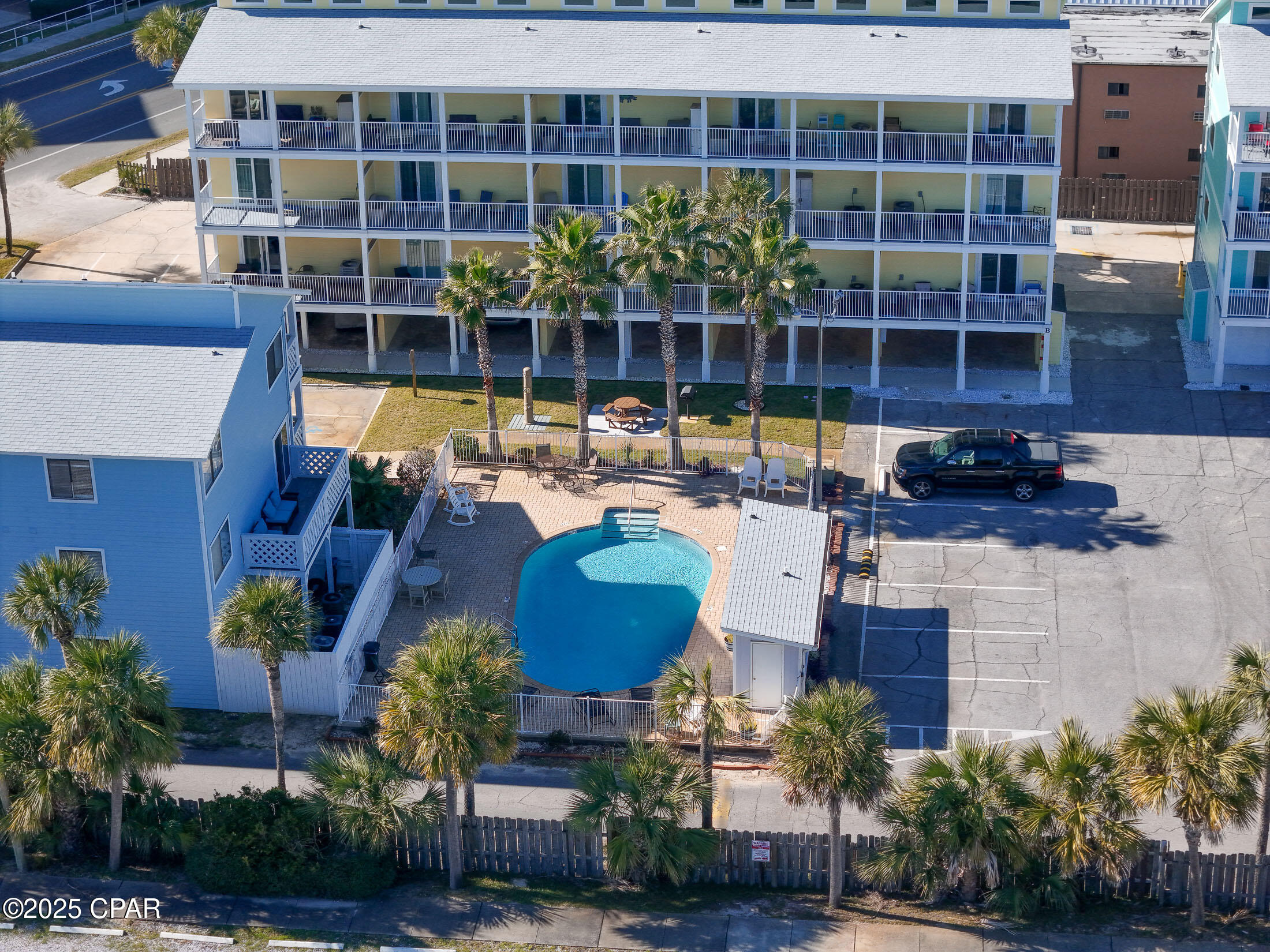 Image 39 For 17214 Front Beach Road 20