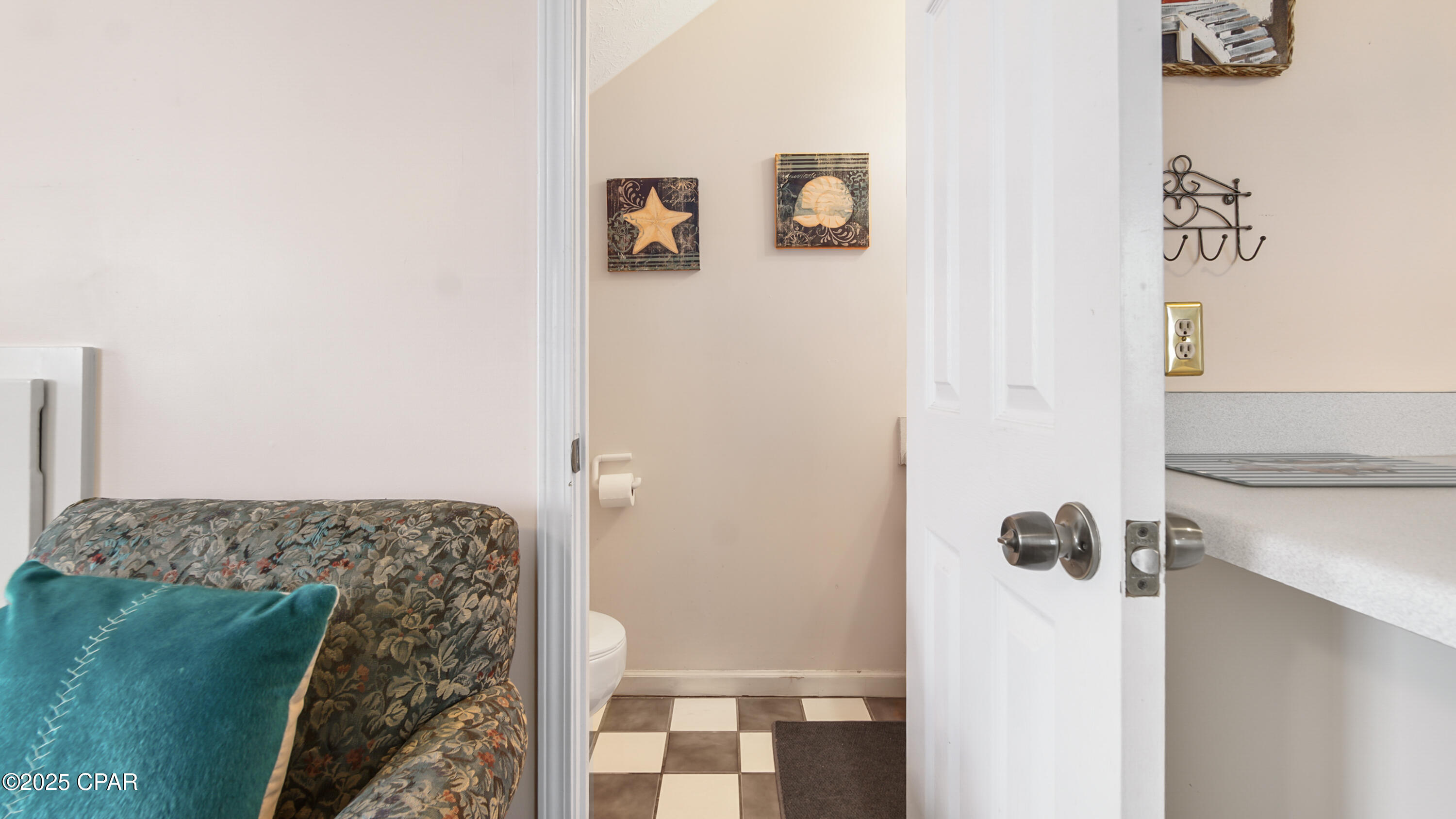 Image 6 For 17214 Front Beach Road 20