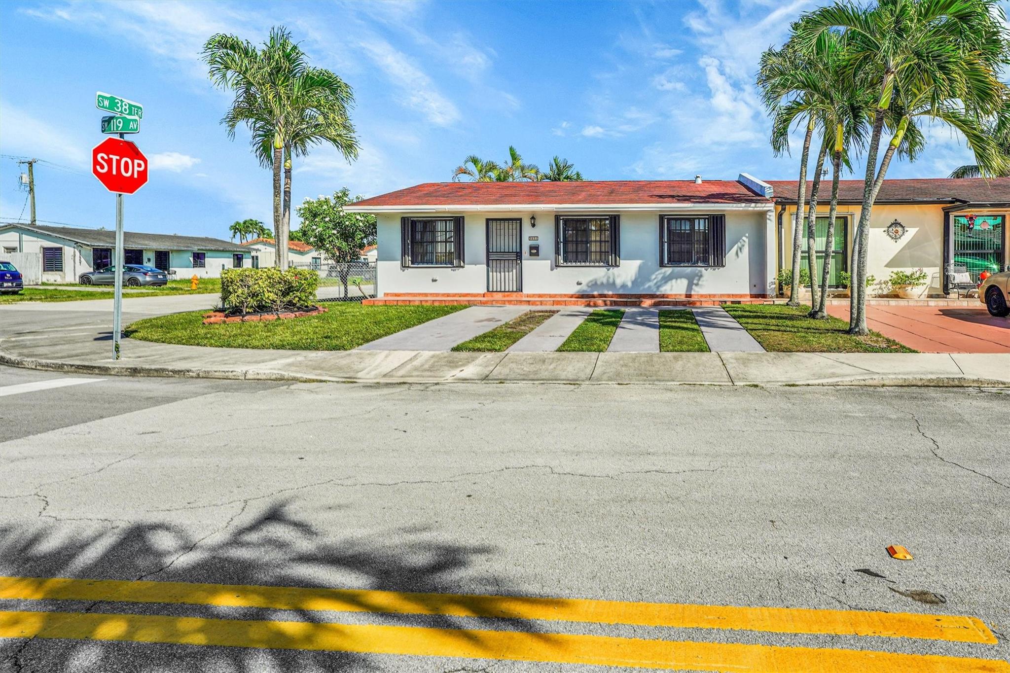 Homes for sale in Miami, FL | 3851 Sw 119Th Ave, Miami, FL 33175 | MLS# F10534806