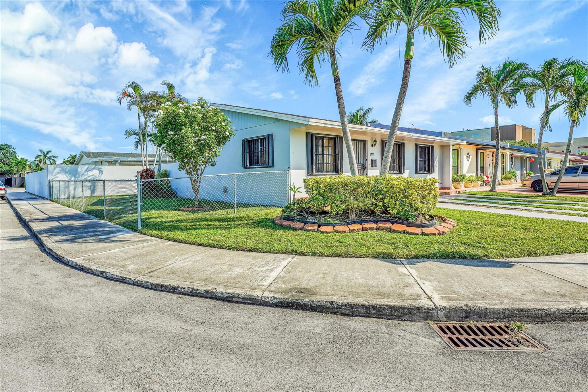 Homes for sale in Miami, FL | 3851 Sw 119Th Ave, Miami, FL 33175 | MLS# F10534806