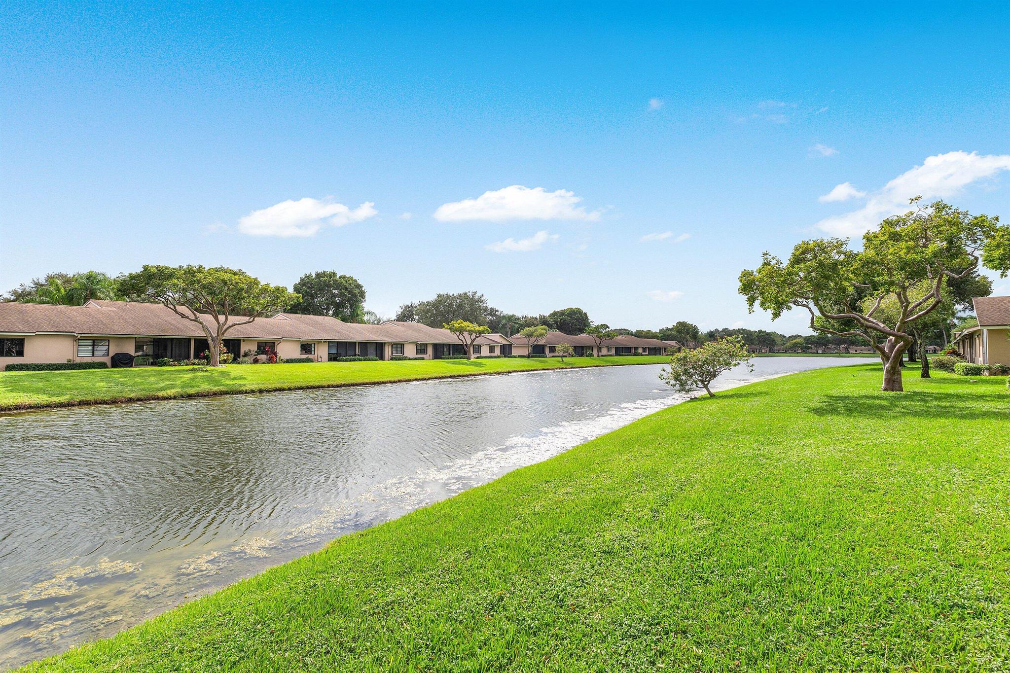 Whisper Walk Sec E Condo