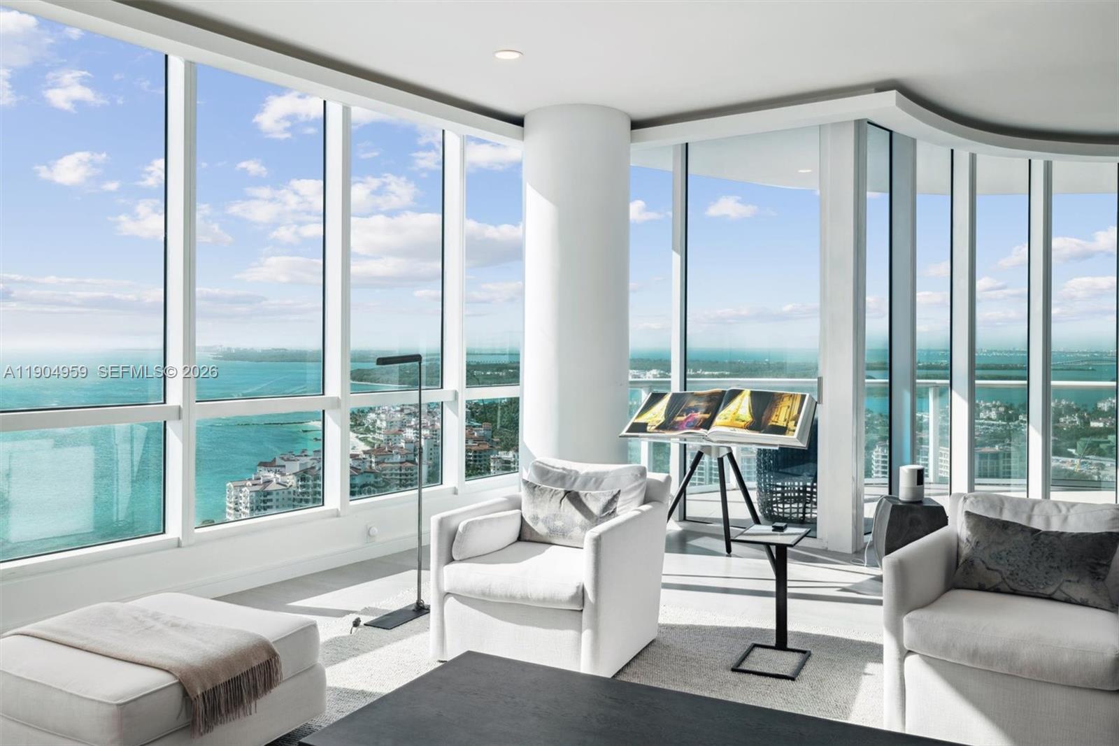 Continuum On South Beach