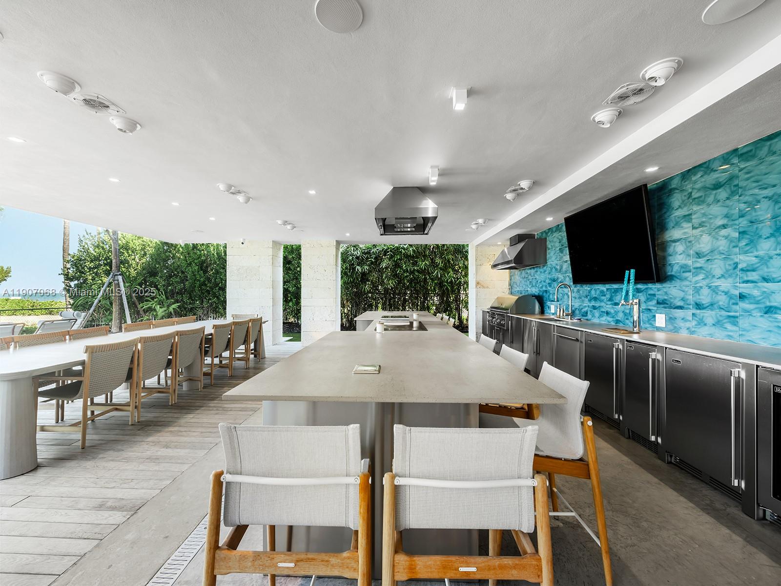 Homes for sale in Islamorada, FL | 236 Costa Bravo Dr, Islamorada, FL 33036 | MLS# A11907068