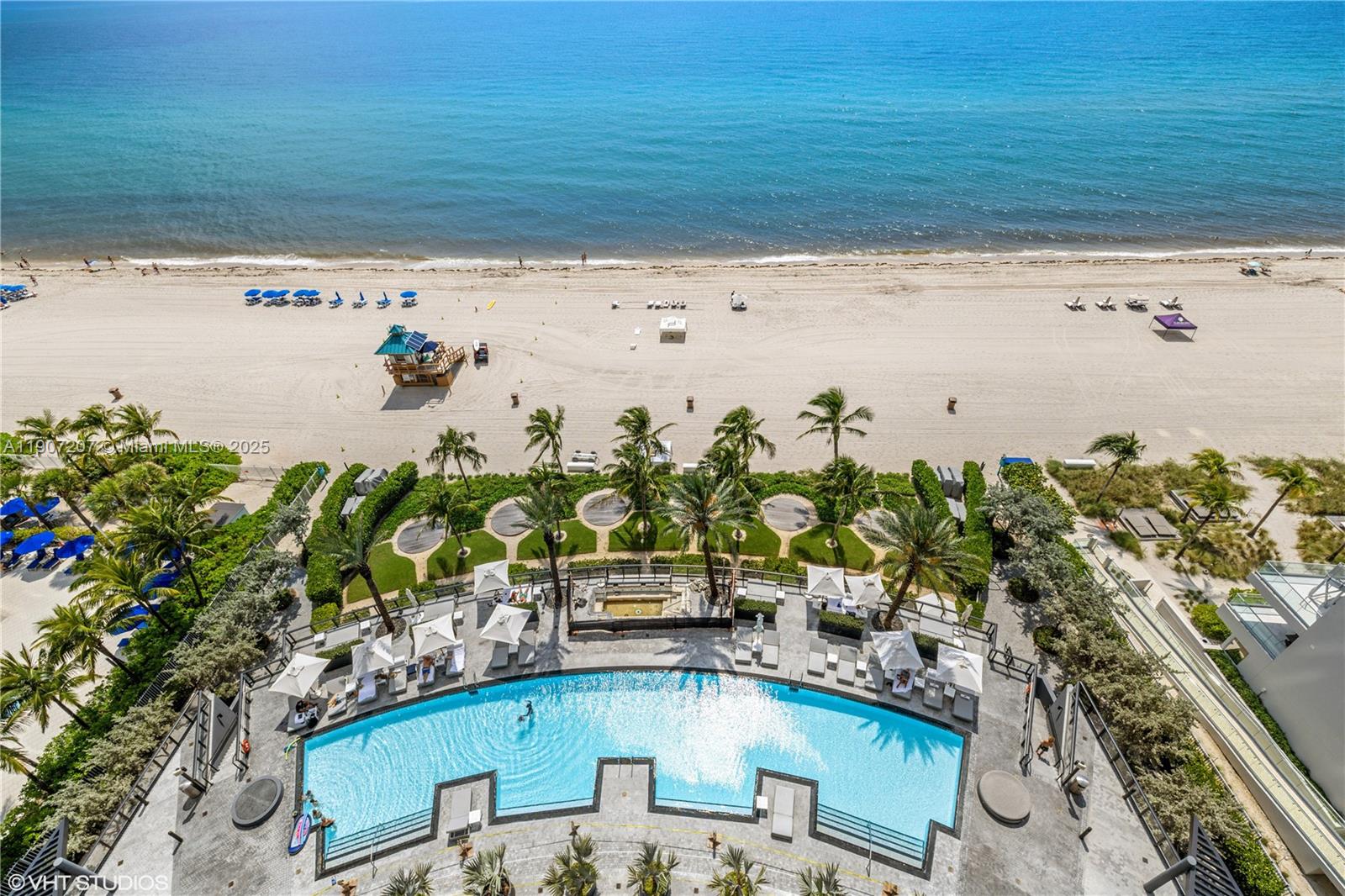 Condo for Sale in Sunny Isles Beach, FL