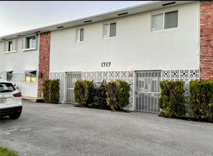 Homes for sale in Hollywood, FL | 1717 Rodman St #18, Hollywood, FL 33020 | MLS# F10534861