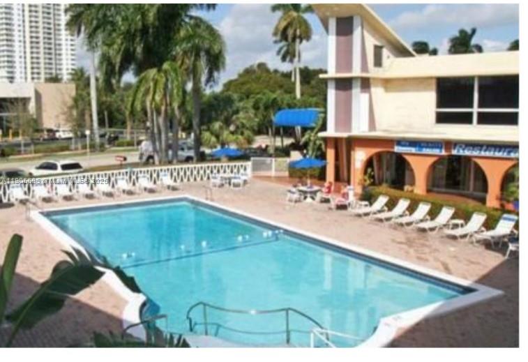 Diplomat Golf & Racquet C