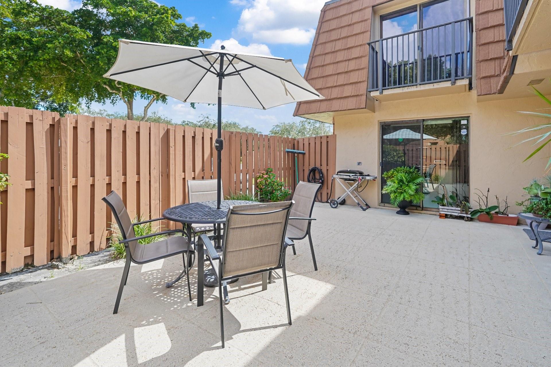 Homes for sale in Cooper City, FL | 2522 Camelot Ct, Cooper City, FL 33026 | MLS# F10534521