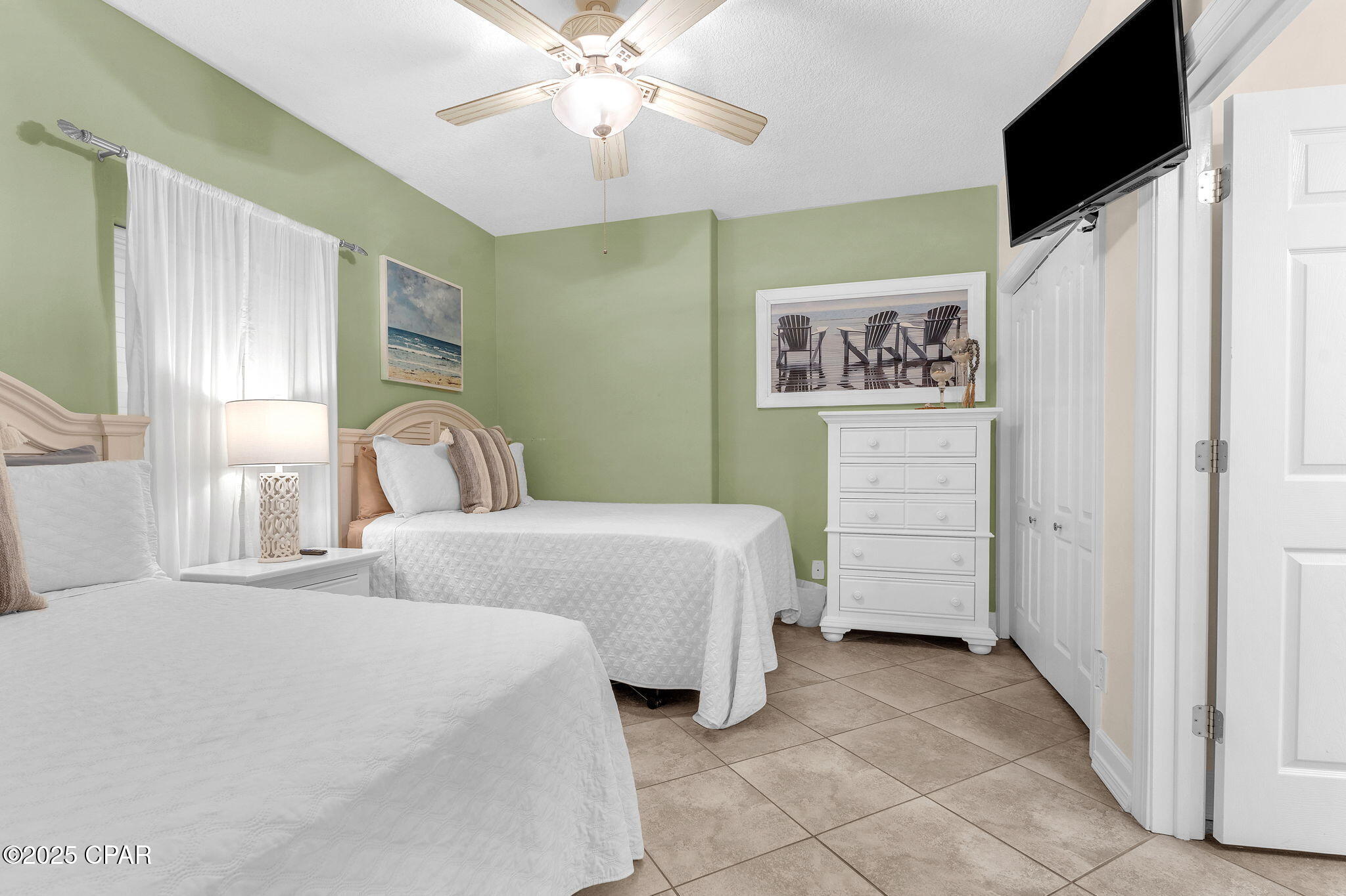 Image 17 For 17643 Front Beach  1605