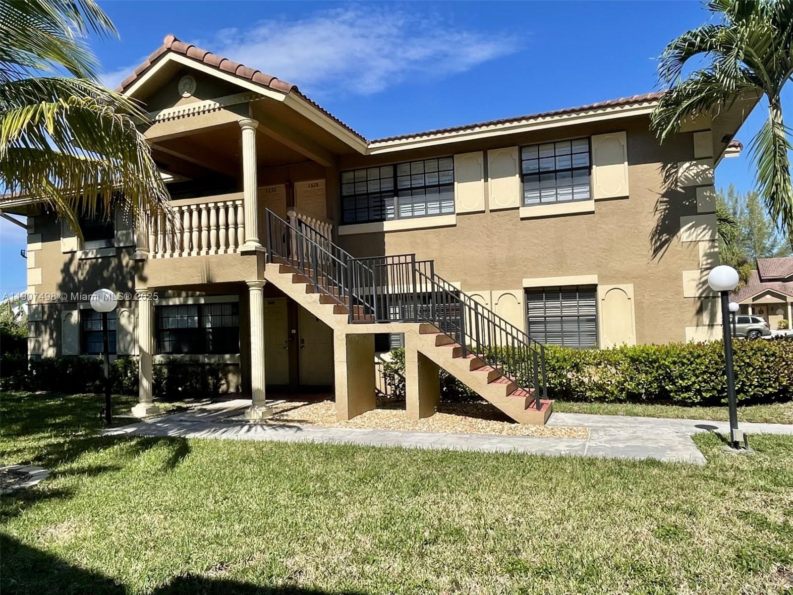 Coral Springs Estate Town