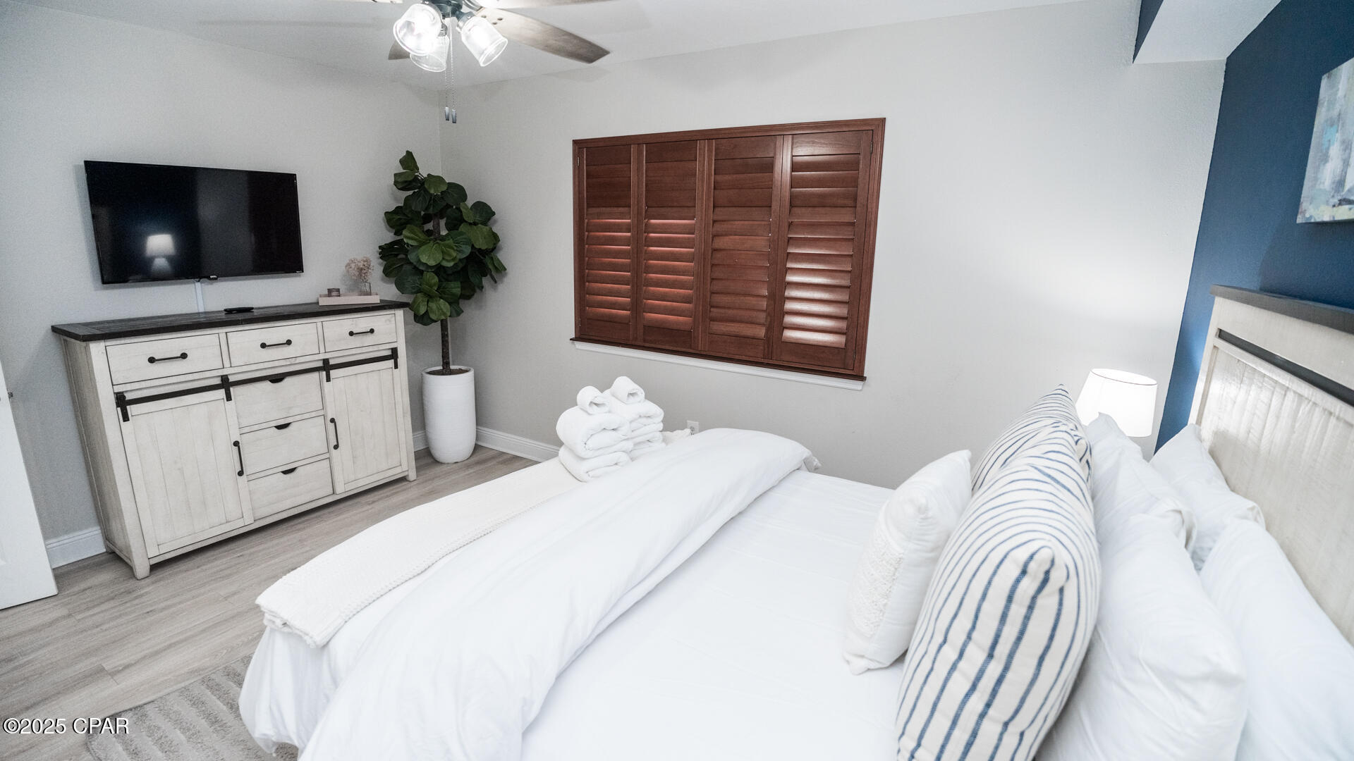 Image 18 For 14701 Front Beach Road 1831