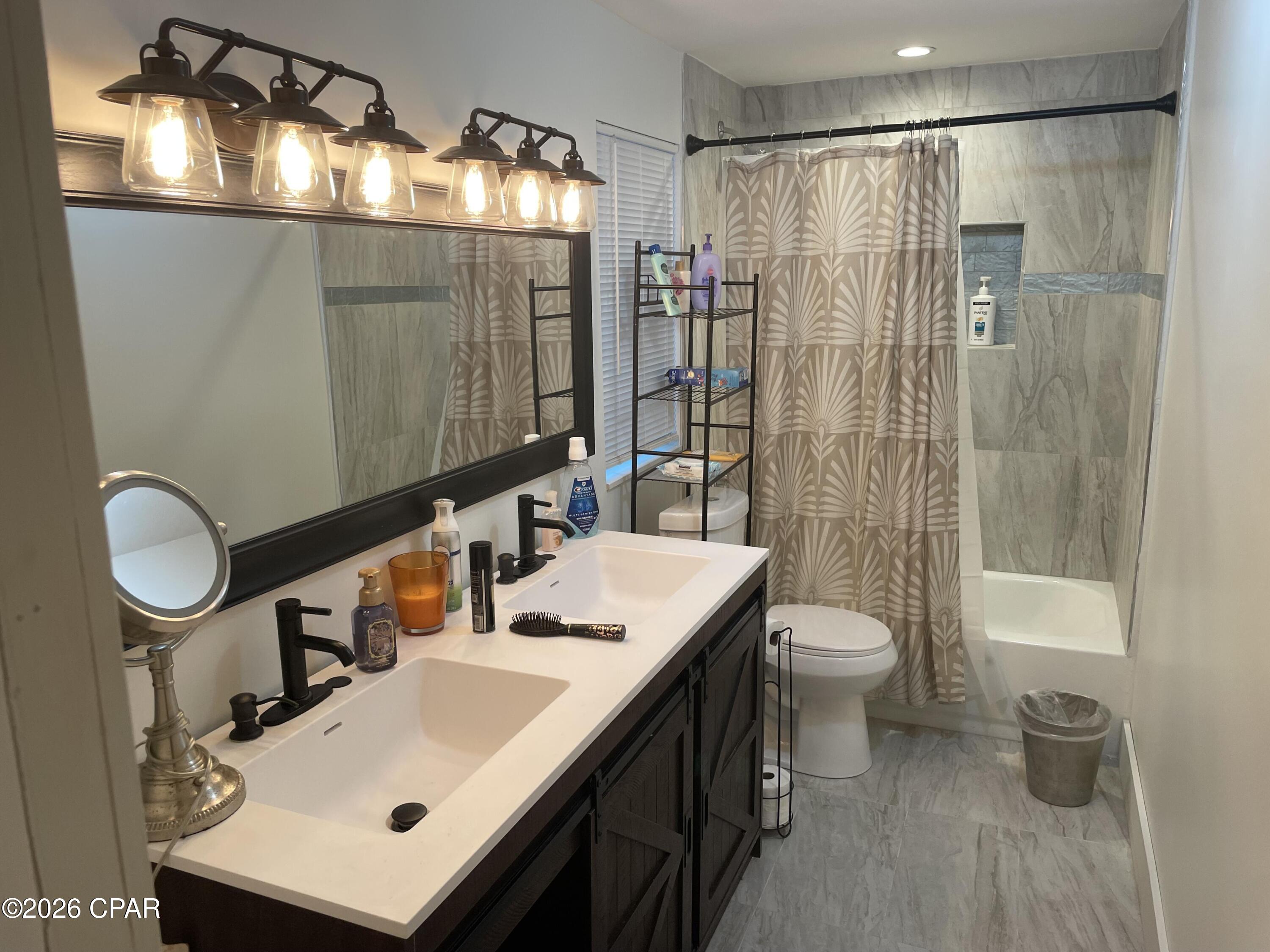 Image 24 For 6910 Beach Drive