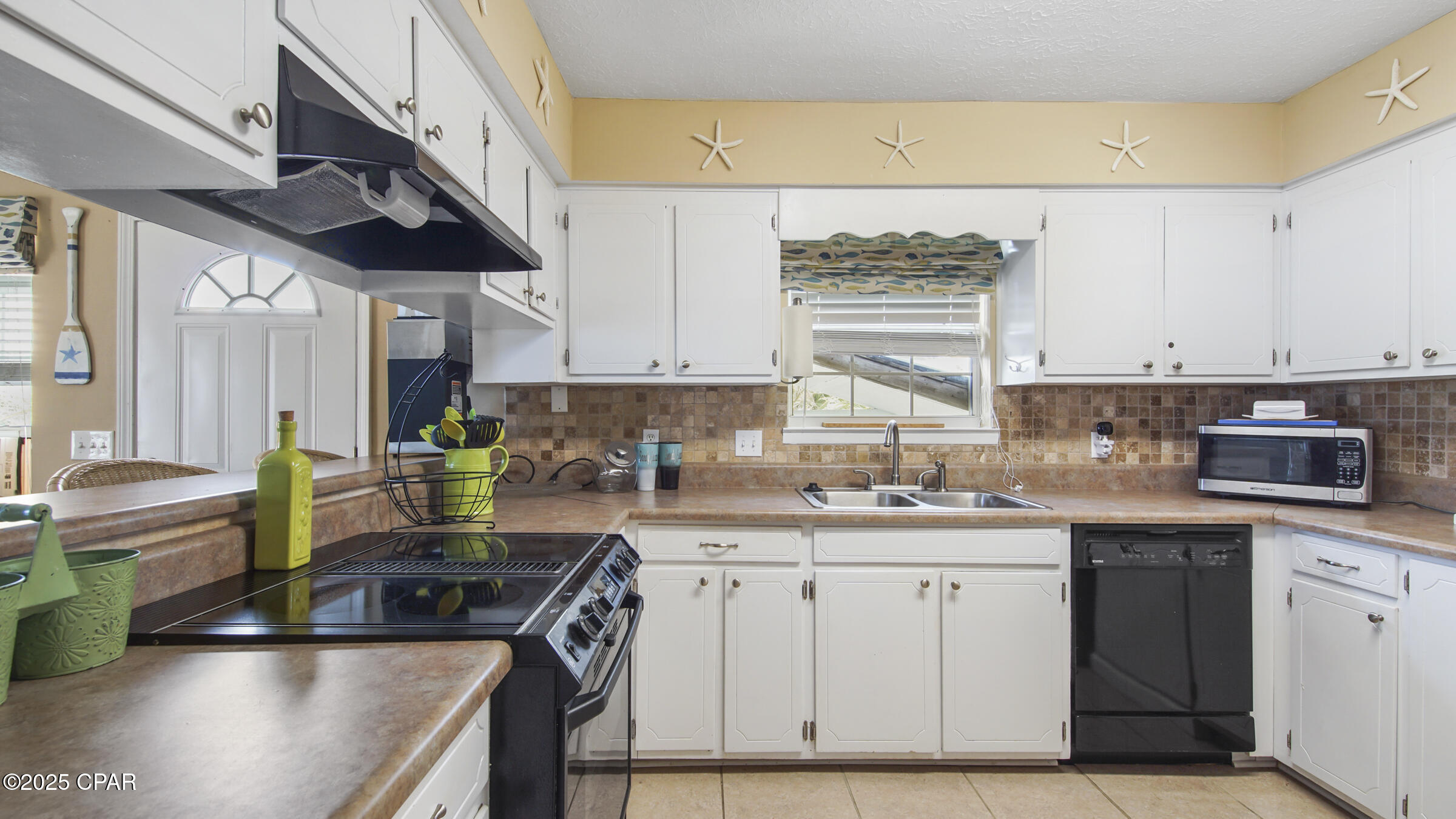 Image 6 For 6910 Beach Drive