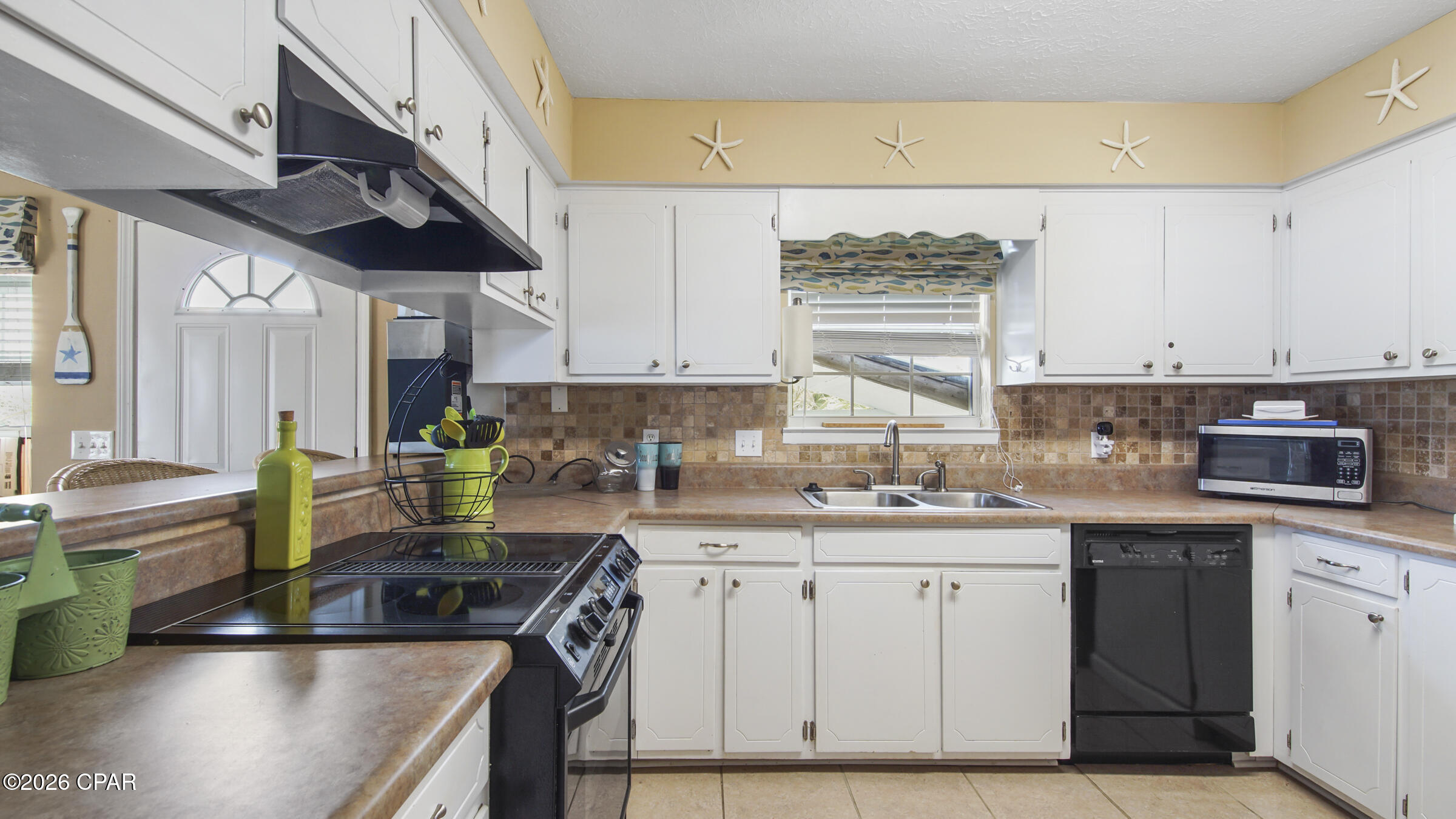 Image 8 For 6910 Beach Drive