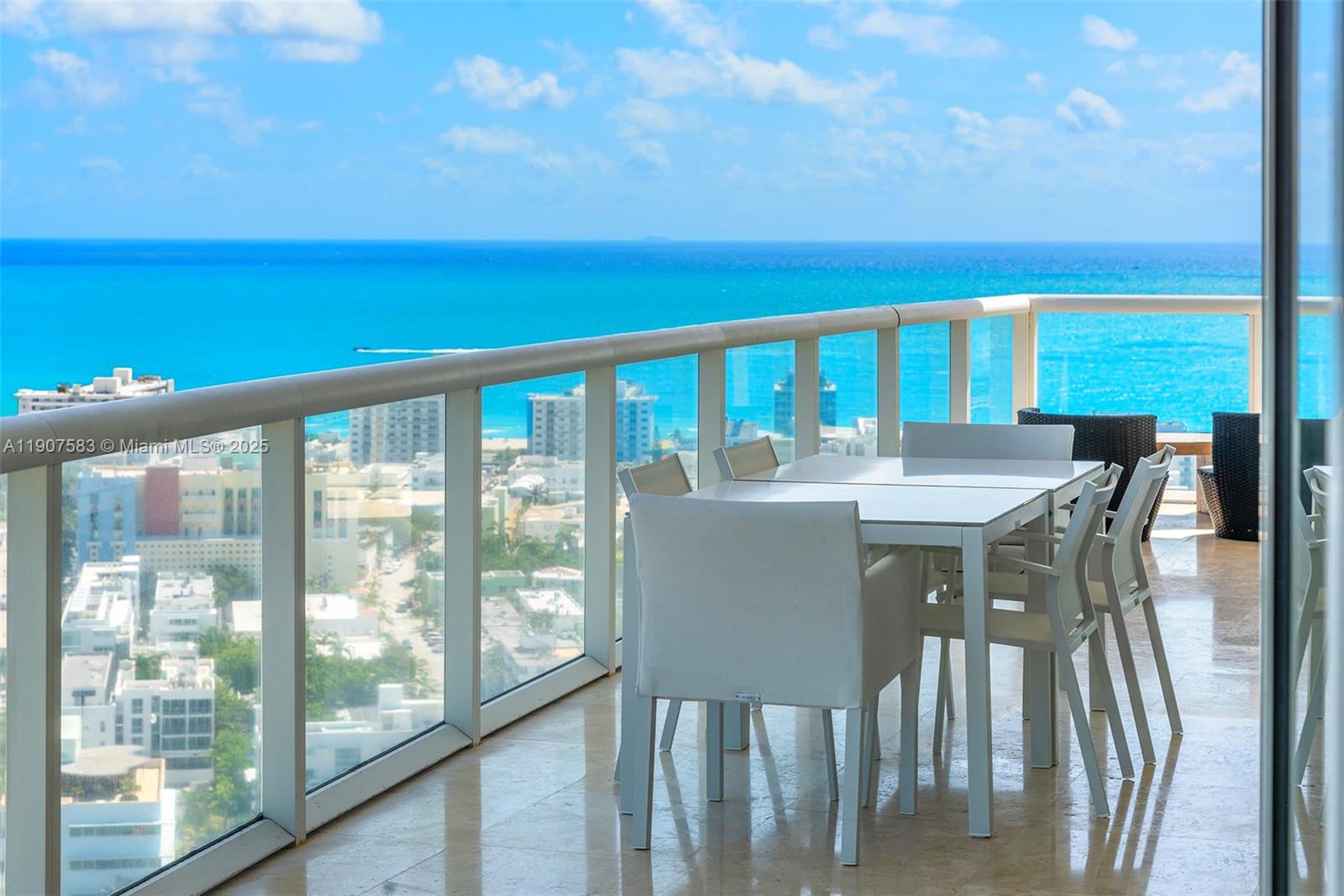 Apartamento para Alugar em Miami Beach, FL