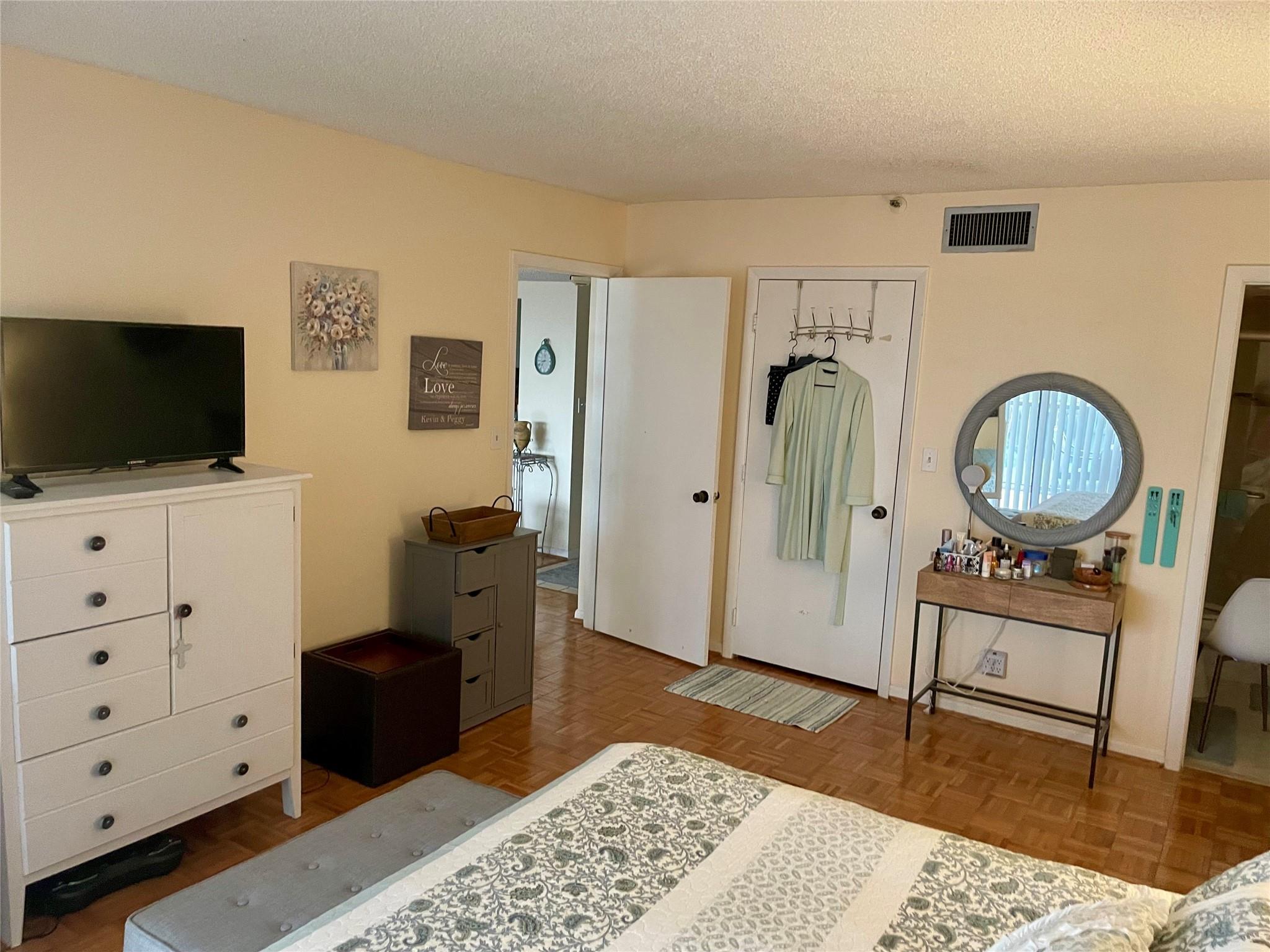 Homes for sale in Hypoluxo, FL | 7030 Half Moon Cir #418, Hypoluxo, FL 33462 | MLS# F10534975