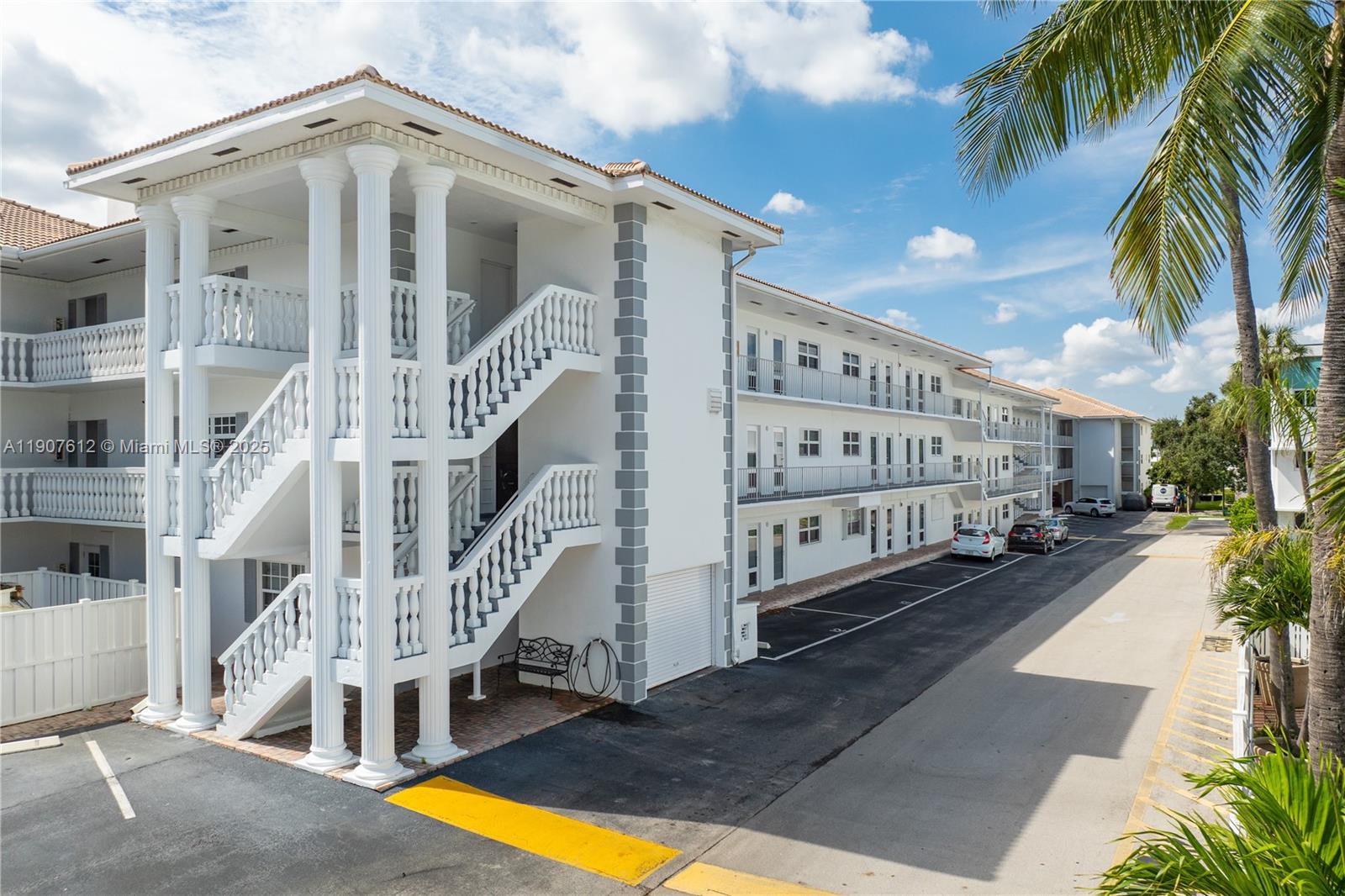 Homes for sale in Lauderdale By The Sea, FL | 1461 Ocean Blvd, Lauderdale By The Sea, FL 33062 | Houzeo
