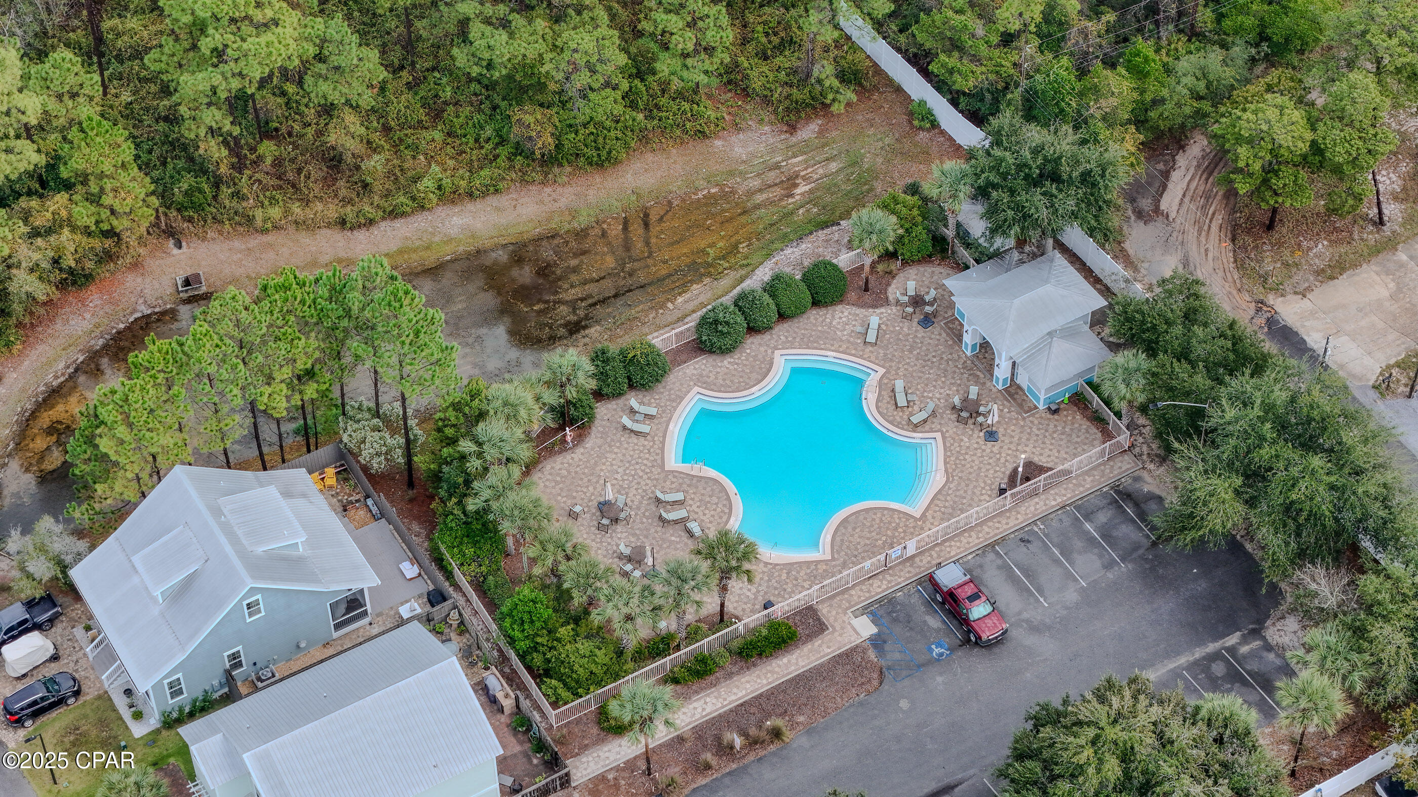 Image 8 For 422 Paradise Boulevard