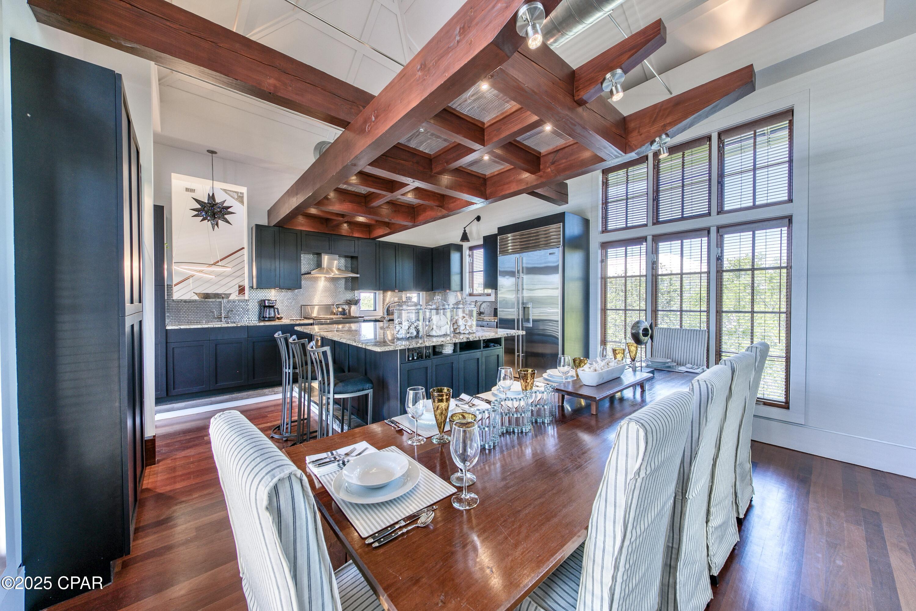 Listing photo id 18 for 210 Village Way