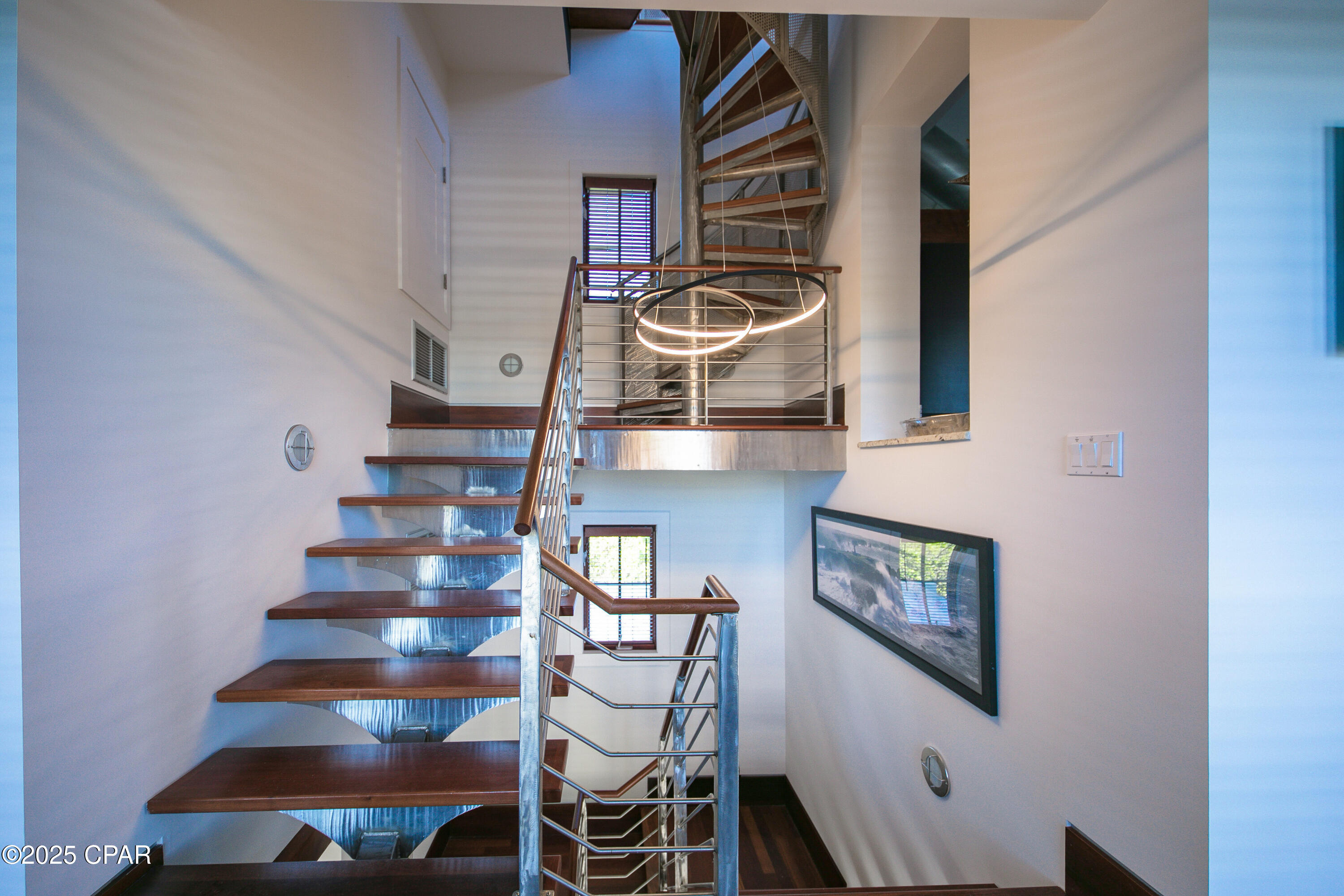 Image 27 For 210 Village Way