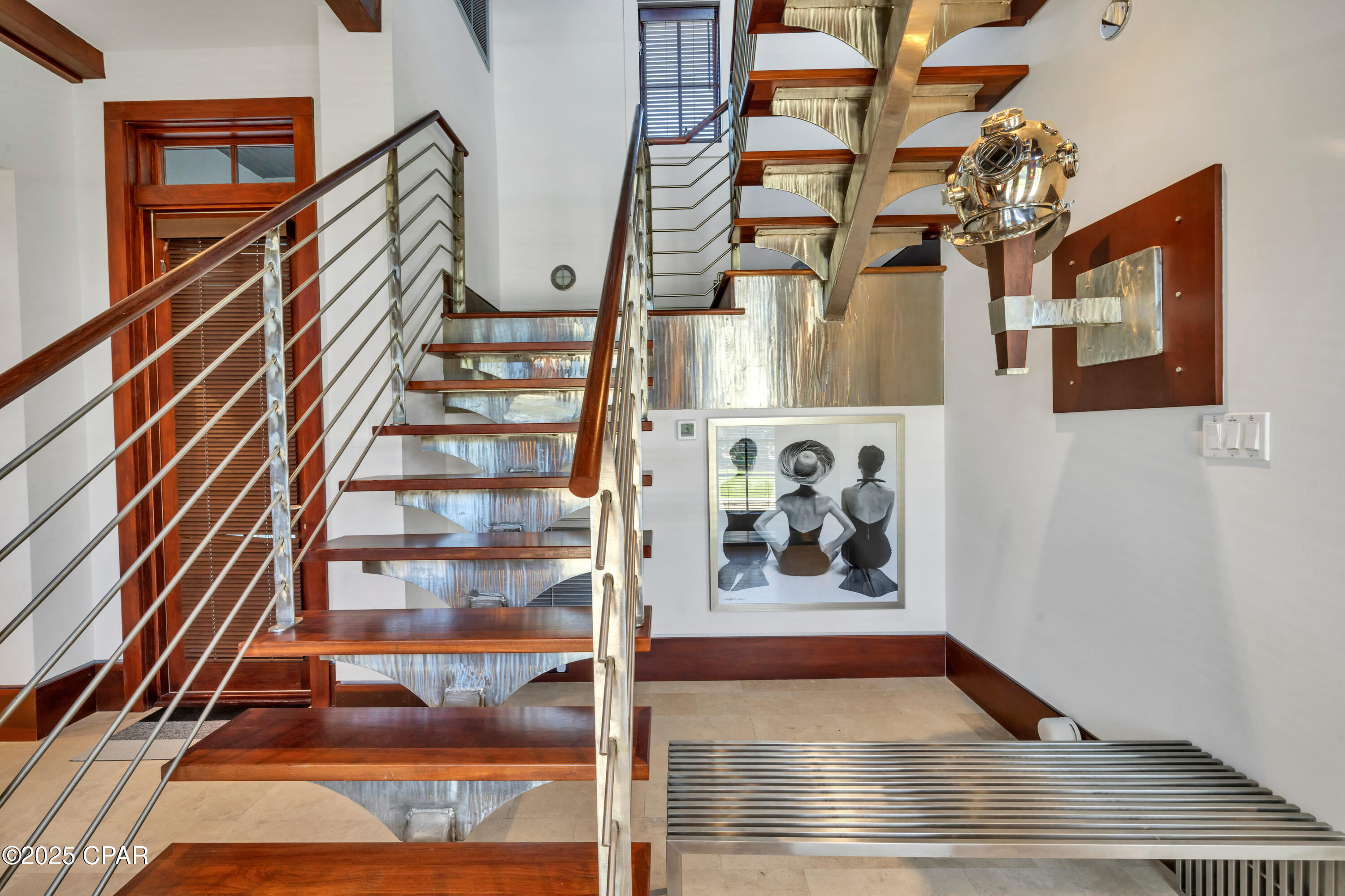 Image 4 For 210 Village Way