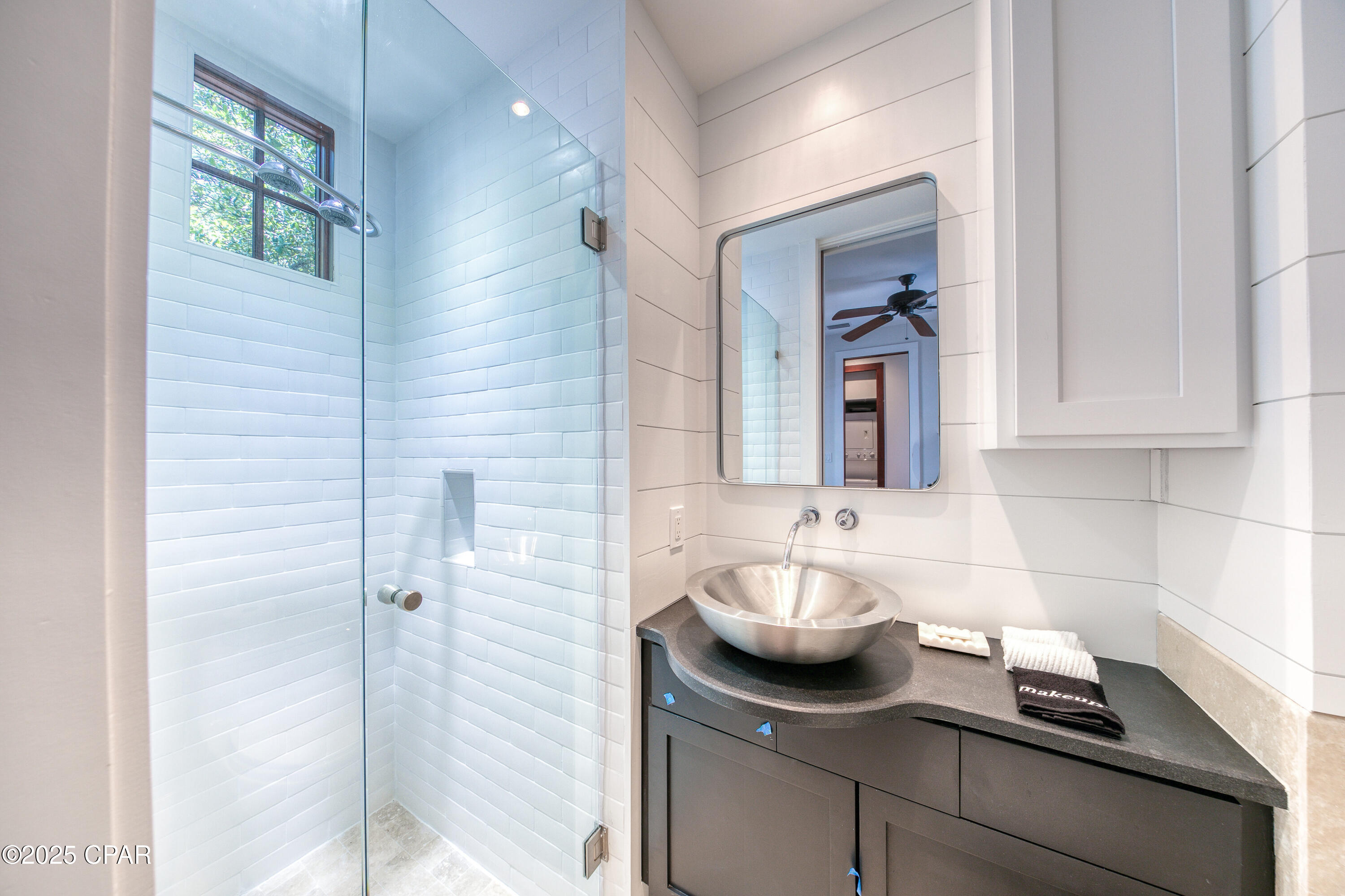 Image 40 For 210 Village Way