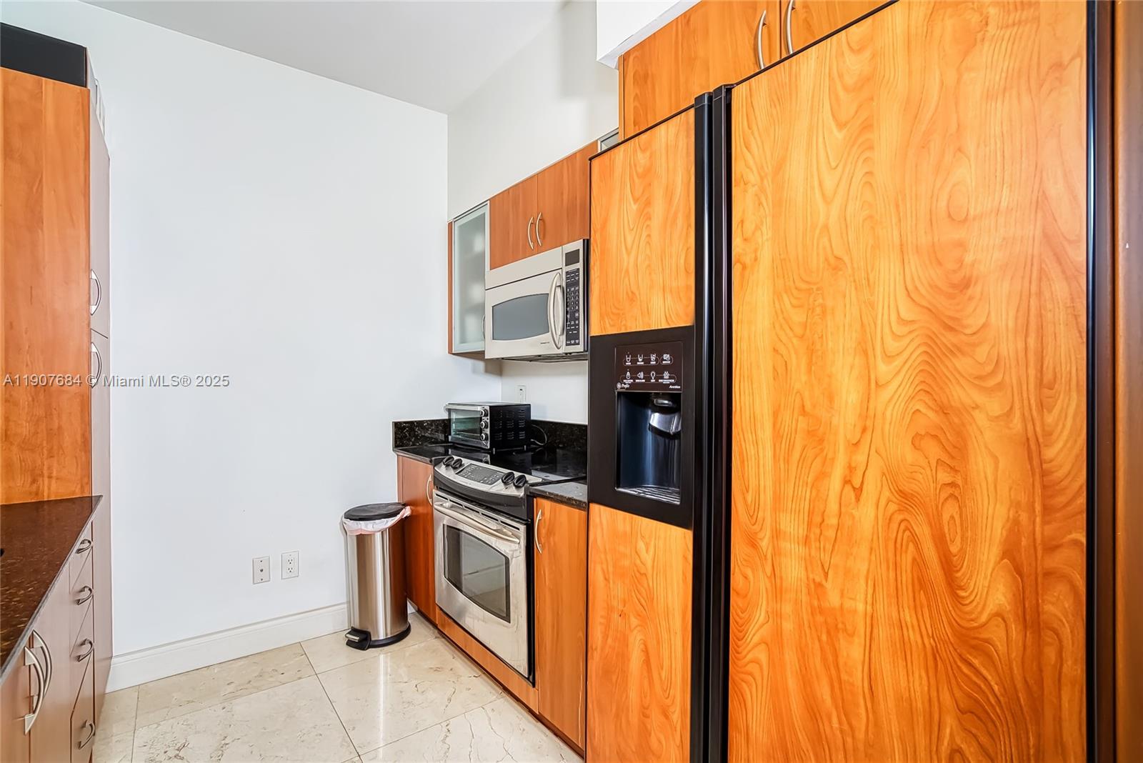 Homes for sale in Boca Raton, FL | 233 S Federal Hwy #402, Boca Raton, FL 33432 | MLS# A11907684