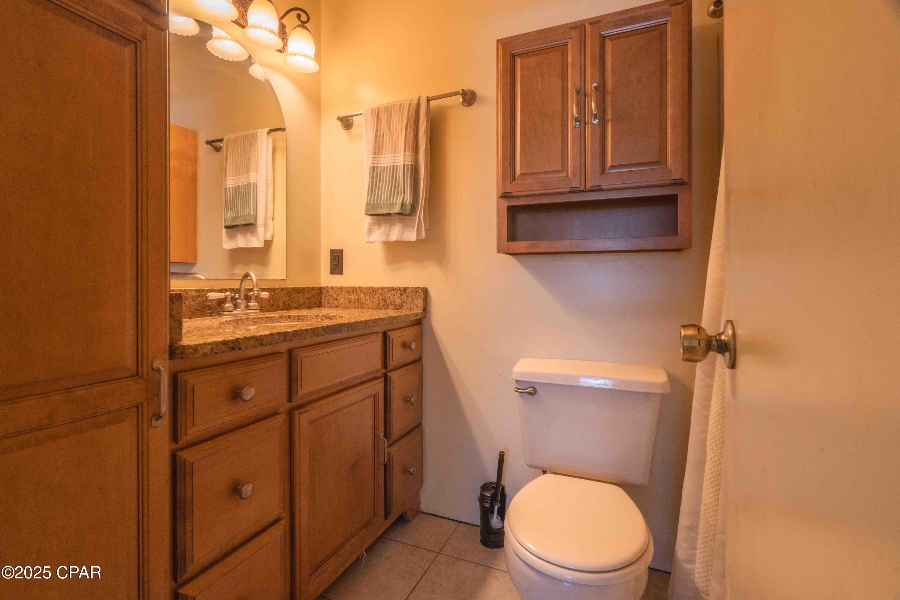 Image 20 For 585 Lagoon Oaks Drive