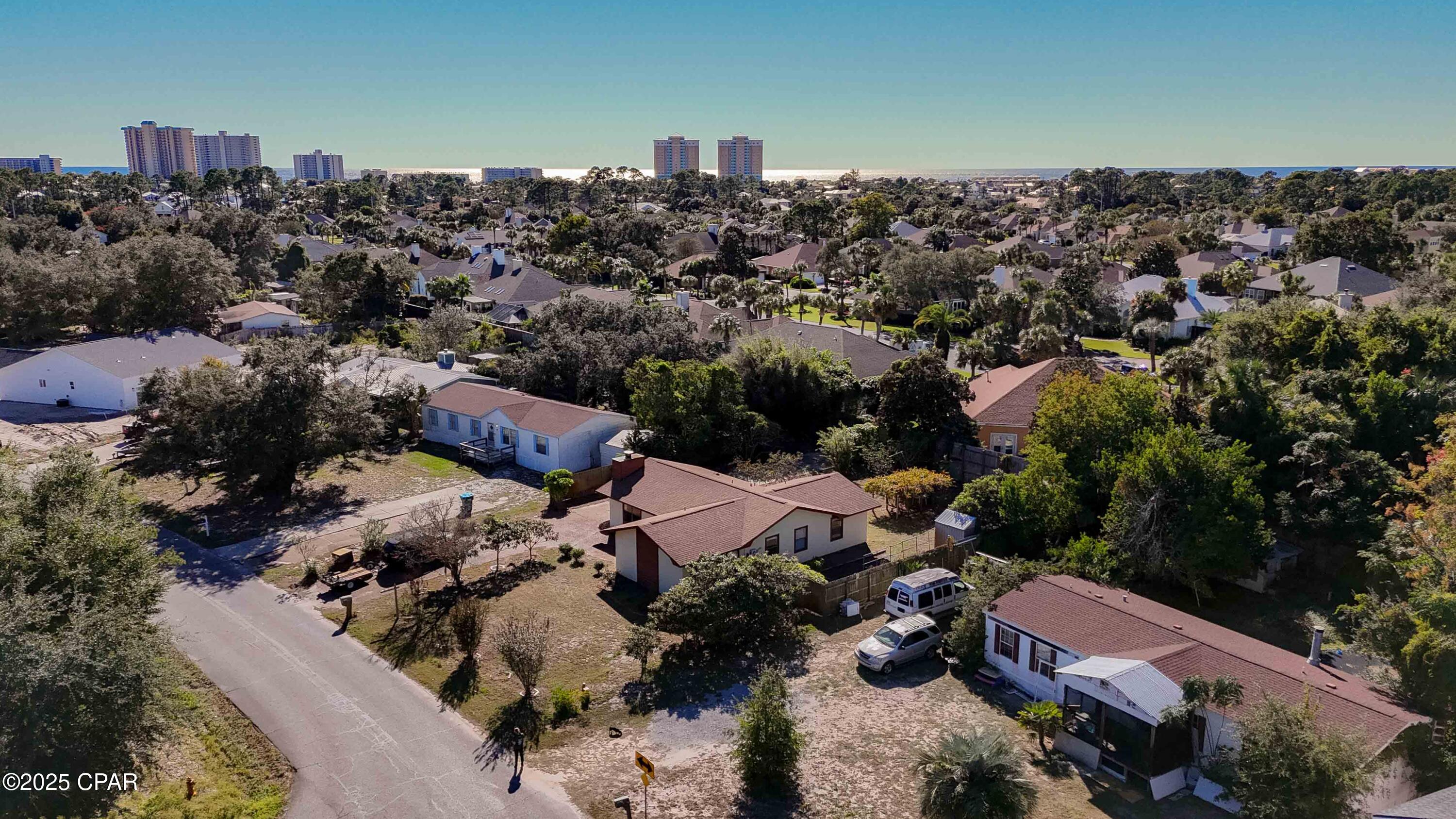 Image 24 For 585 Lagoon Oaks Drive