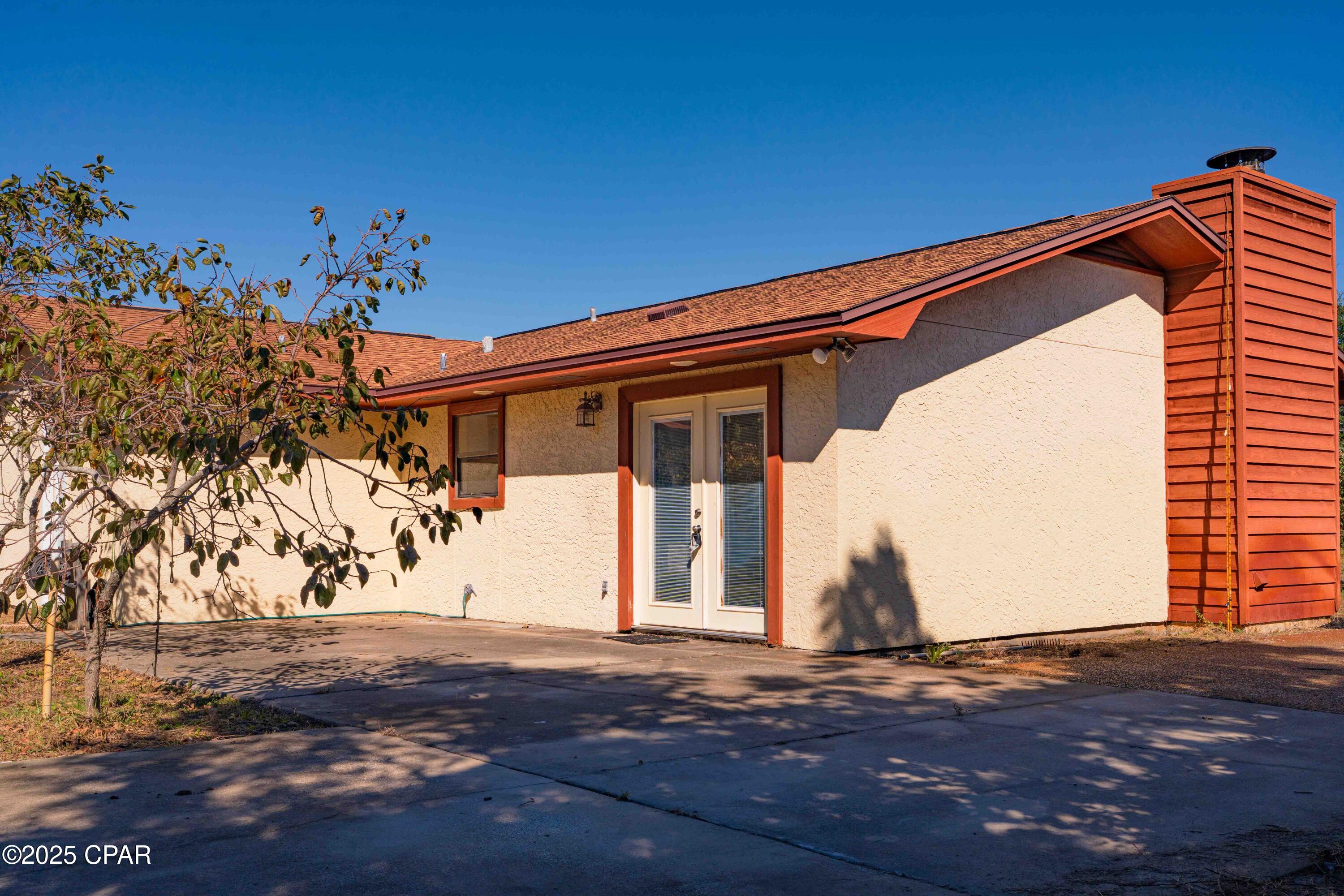 Image 5 For 585 Lagoon Oaks Drive