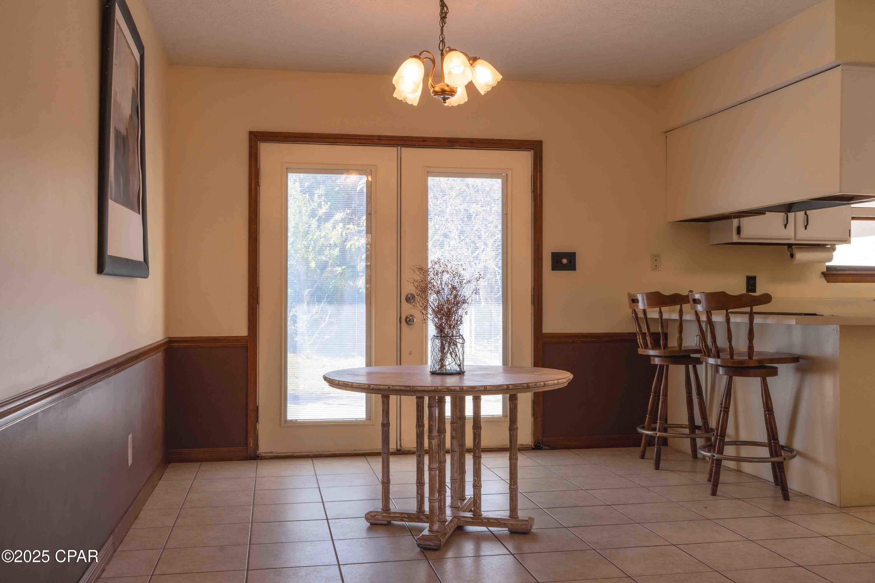 Image 7 For 585 Lagoon Oaks Drive