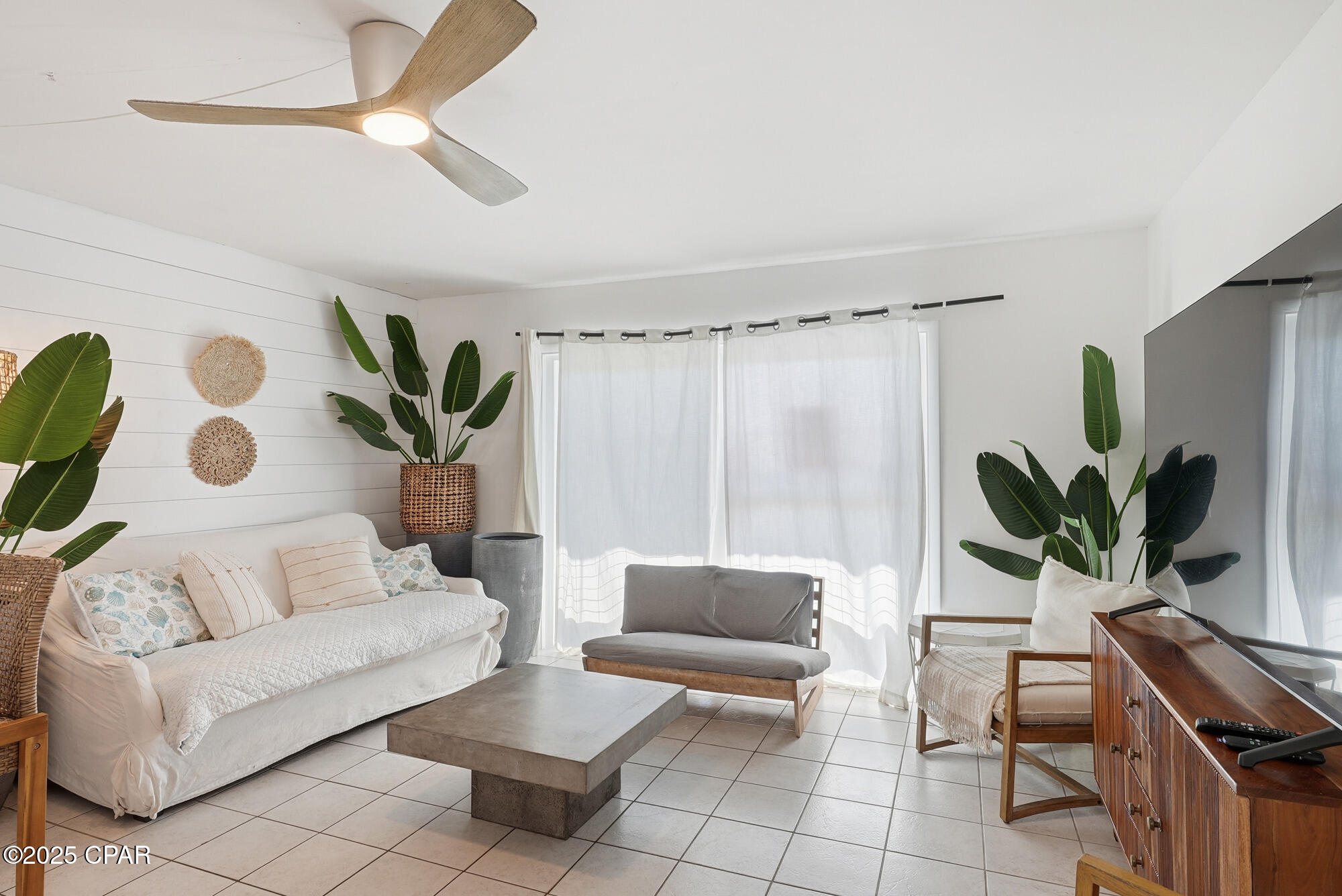 Image 14 For 8743 Thomas Drive  331