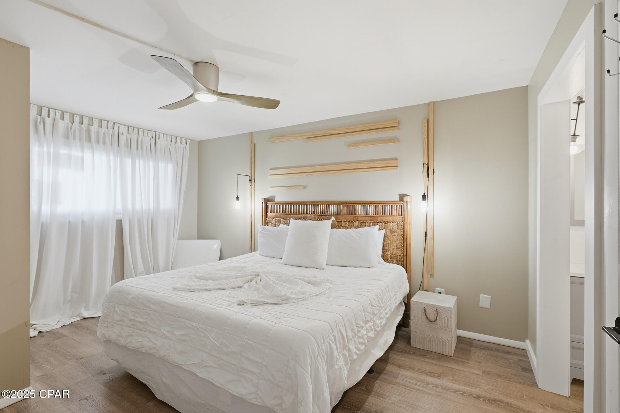 Image 2 For 8743 Thomas Drive  331