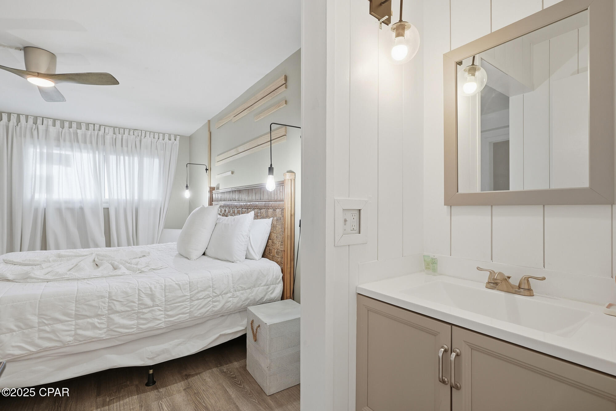 Image 6 For 8743 Thomas Drive  331