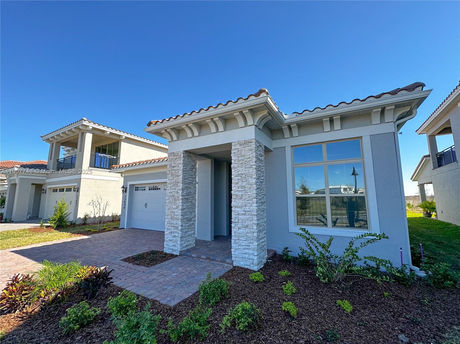 Eagle Creek. Village