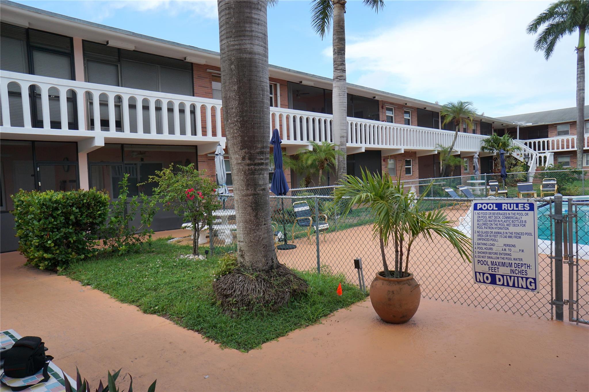 Homes for sale in Hallandale Beach, FL | 160 Ne 8Th Ave #25 B, Hallandale Beach, FL 33009 | MLS# F10535033