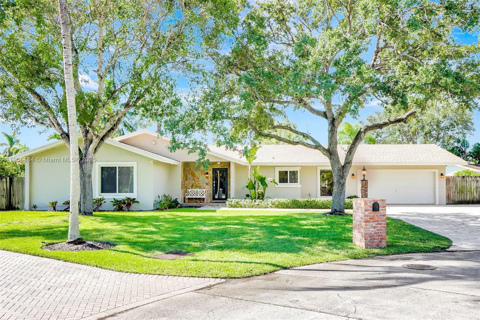 11350 127th St, Miami, Florida 33176