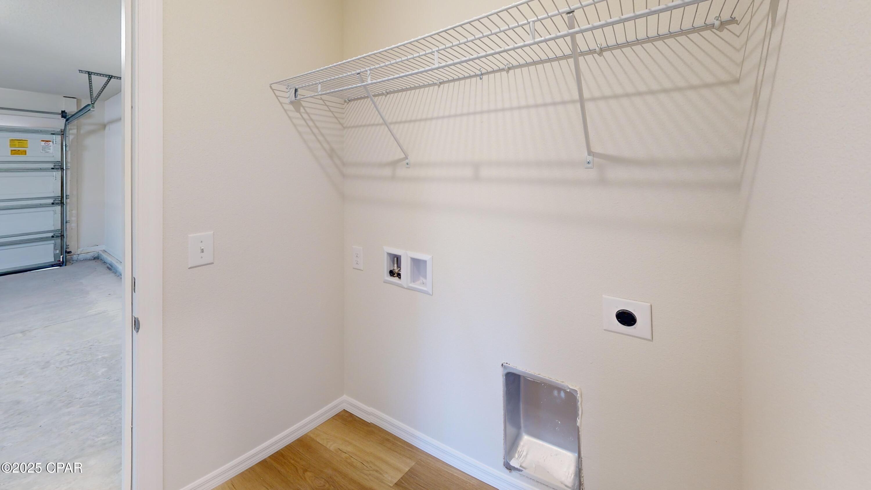 Image 16 For 3888 Bricknell Avenue