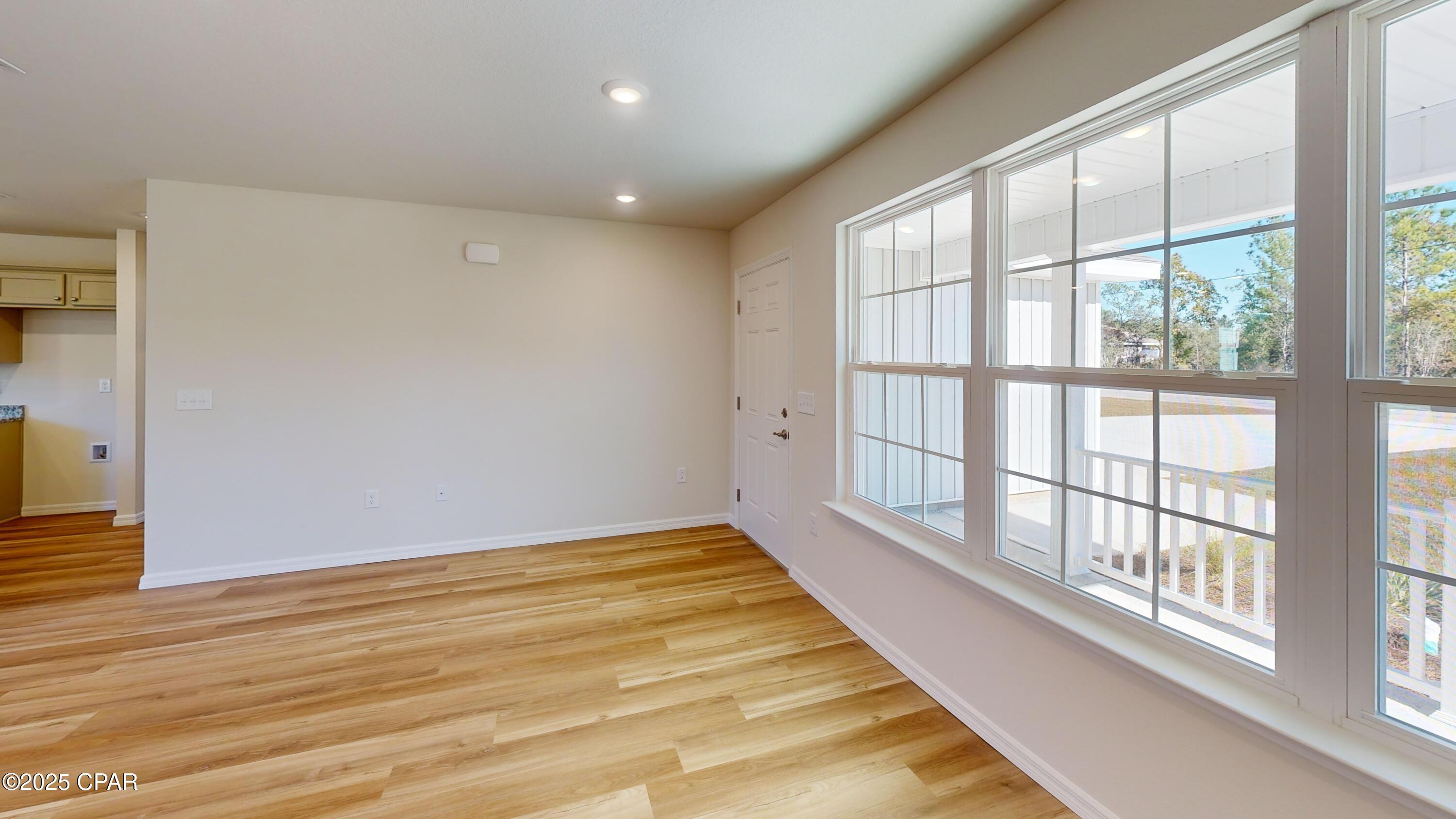 Image 18 For 3888 Bricknell Avenue