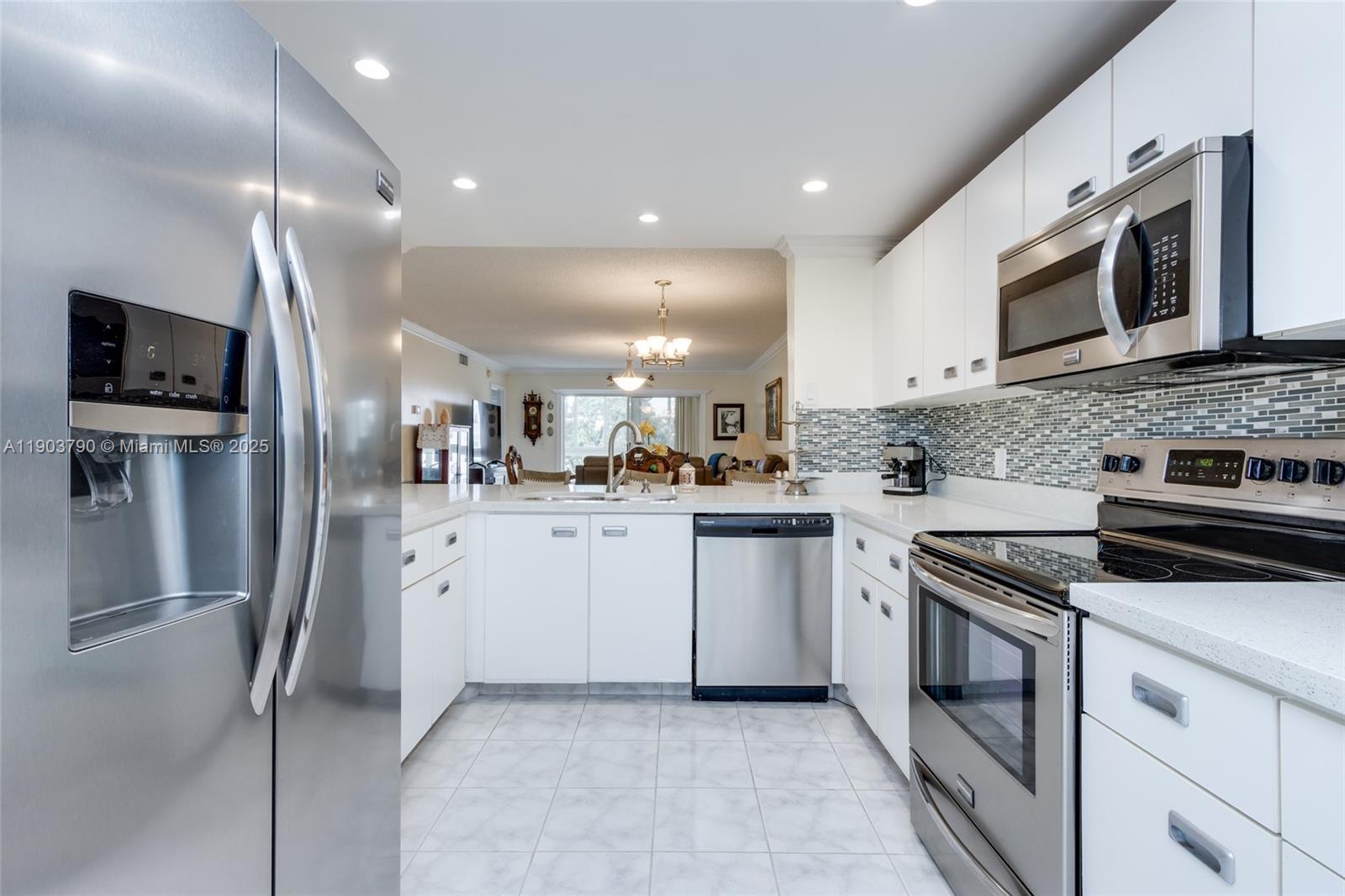 Sunrise Lakes 188 Condo