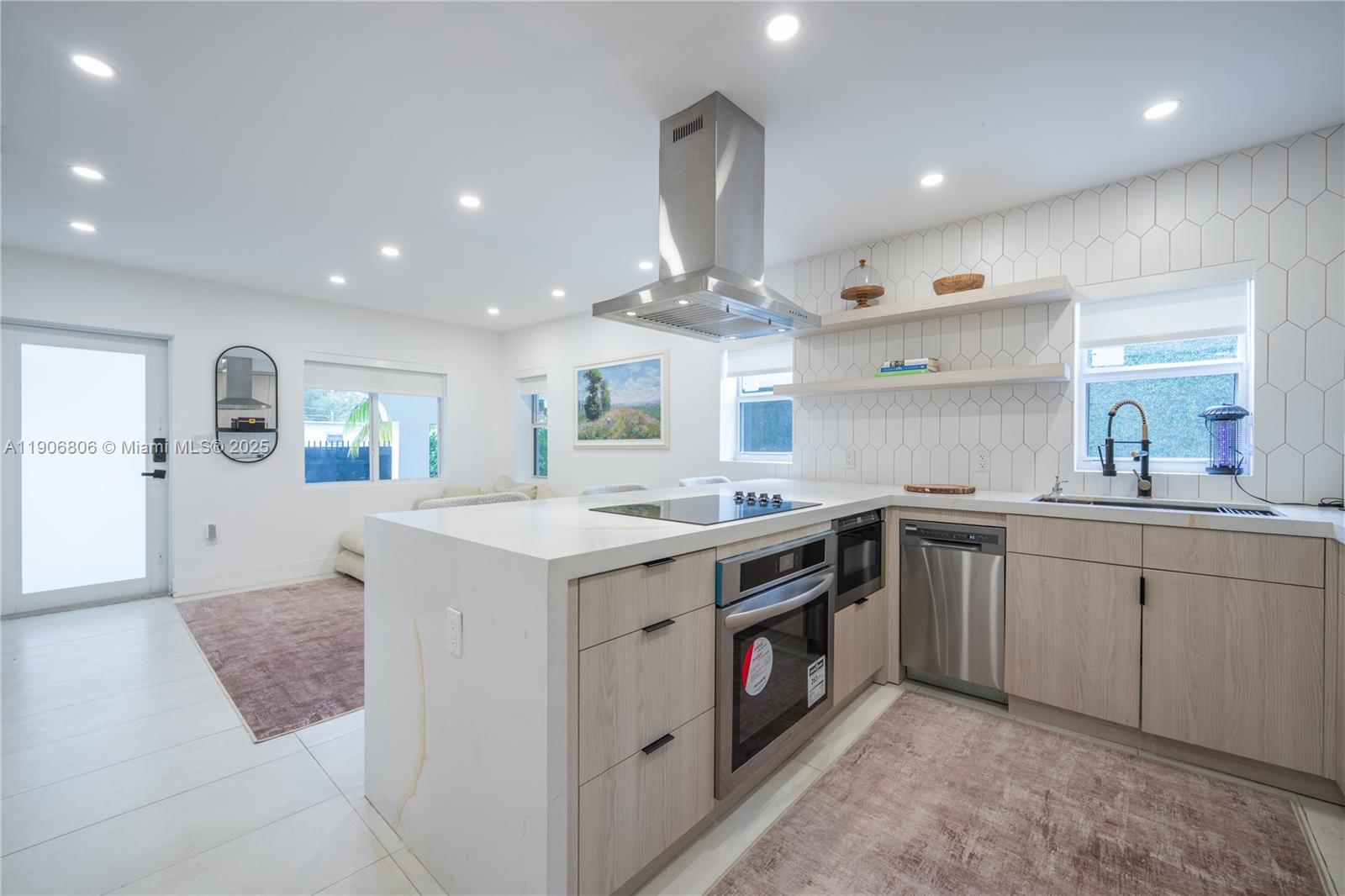 545 47th St, Miami, Florida 33127