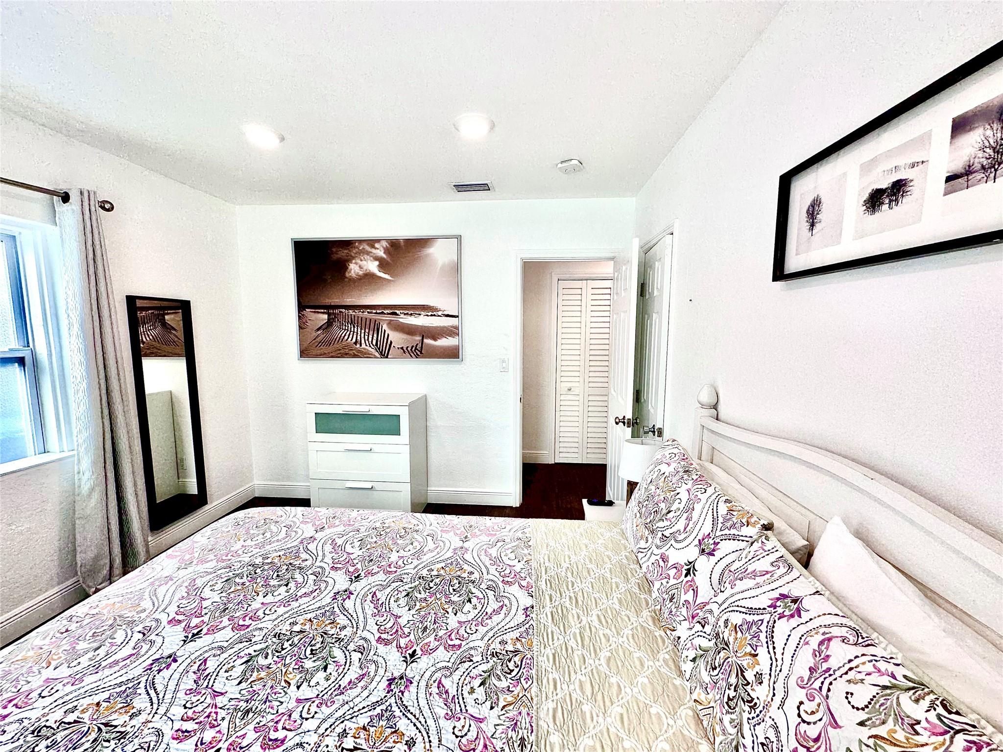 Homes for sale in Fort Lauderdale, FL | 1637 Ne 5th Ct, Fort Lauderdale, FL 33301 | MLS# F10534470